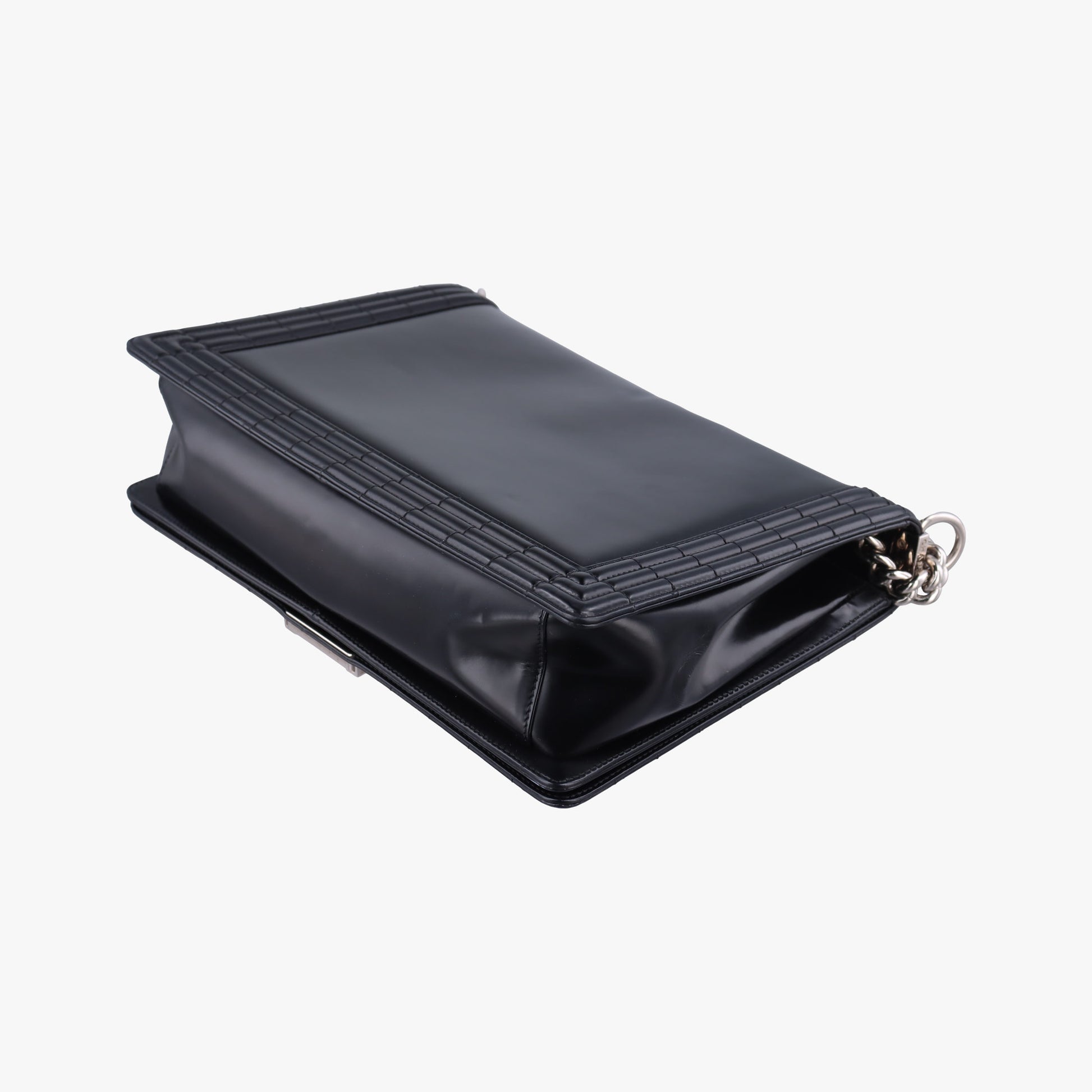 BOY CHANEL Black Patent A67021 16569135ボーイシャネル ブラック パテント A67021 16569135