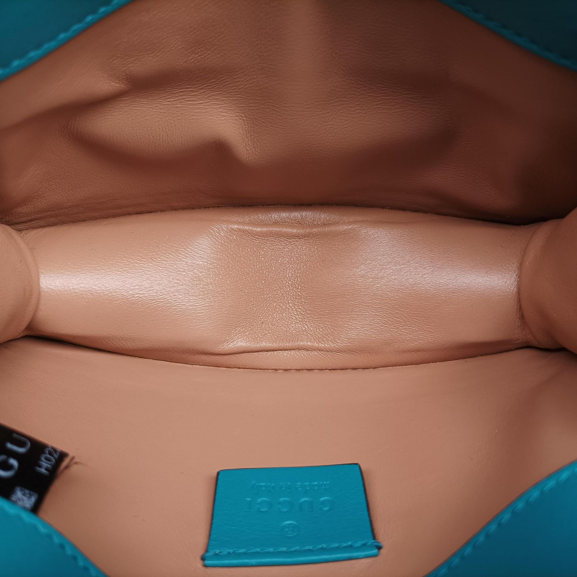 Bee Broadway Blue Velvet 489218 H022436186ビー ブロードウェイ ブルー ベルベット 489218 H022436186