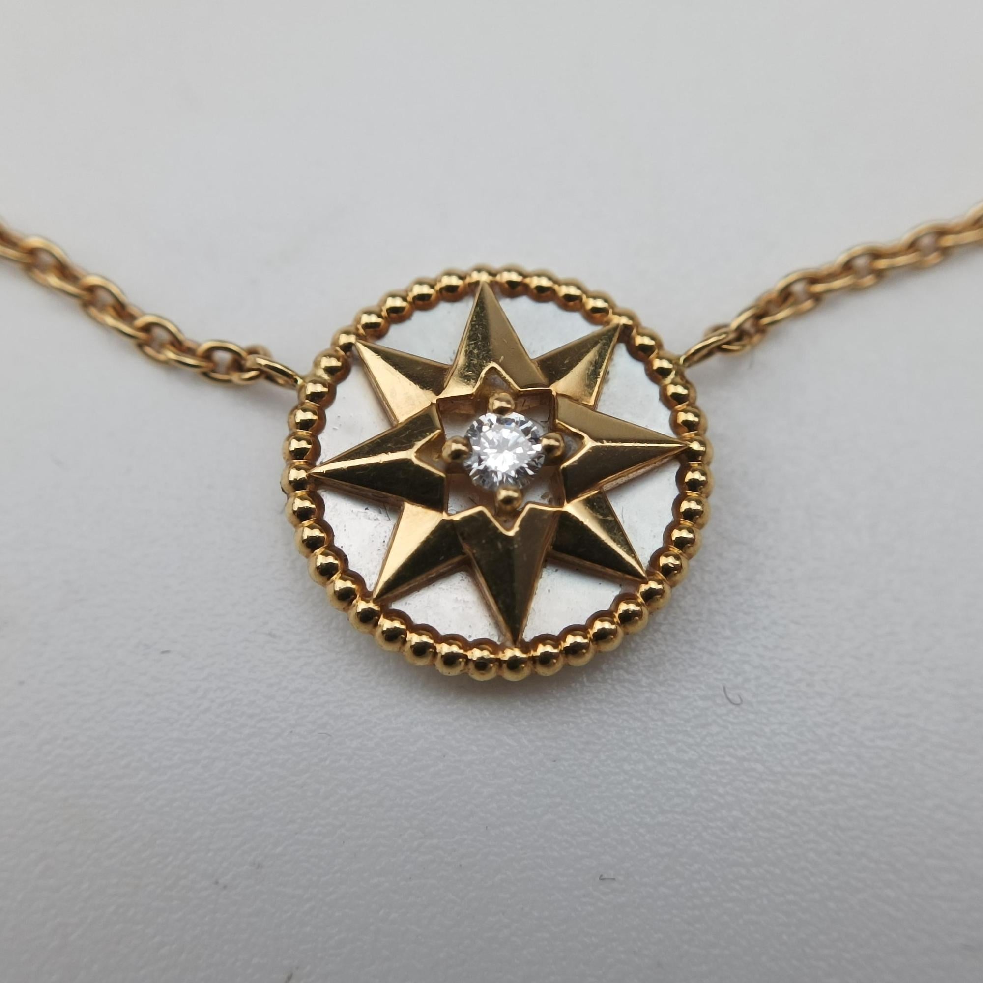 Rose des Vents medallion　 yellow gold x white AU750 201183ローズデヴァン メダリオン イエローゴールド×ホワイト AU750 201183