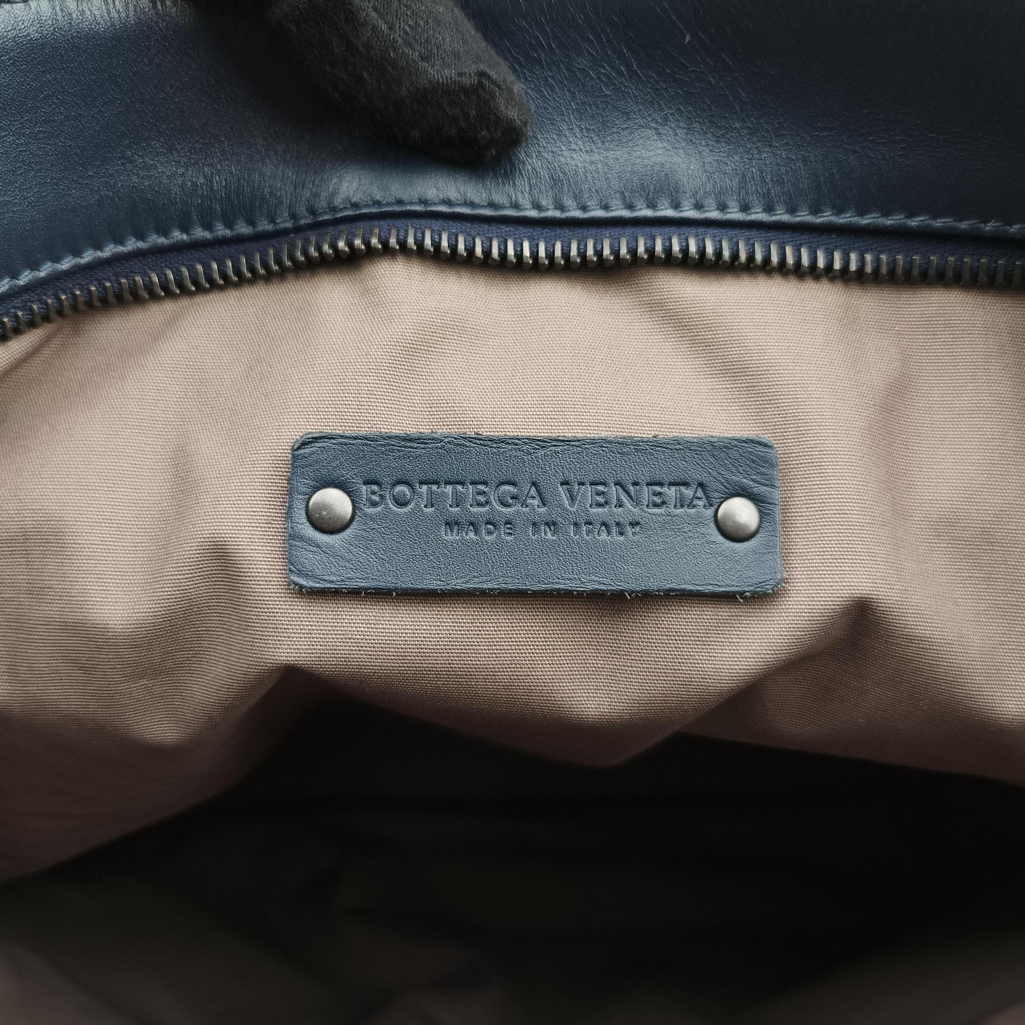 Intrecciato Navy lambskin B03555600Uイントレチャート ネイビー ラムスキン B03555600U