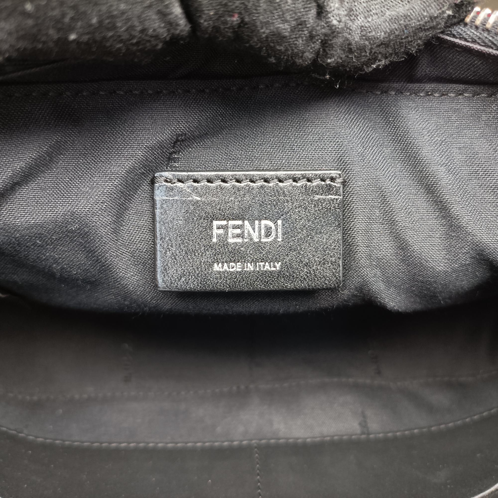 Camera case Red x Black Leather 7M0286 7M0286 A9ZX 208-0397カメラケース レッド×ブラック レザー 7M0286 7M0286 A9ZX 208-0397