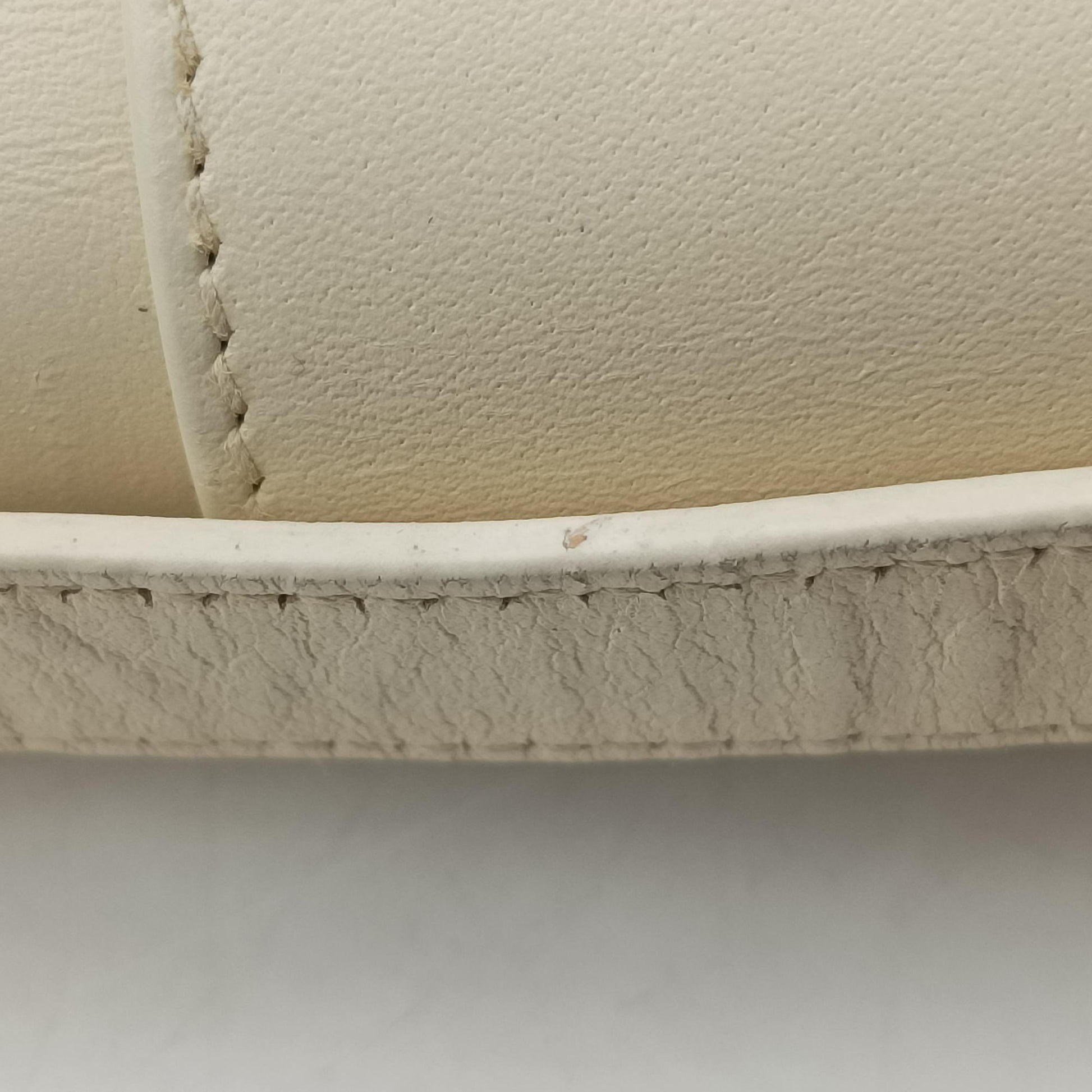 30 Montaigne White leather 29-MA-110930モンテーニュ ホワイト レザー 29-MA-1109