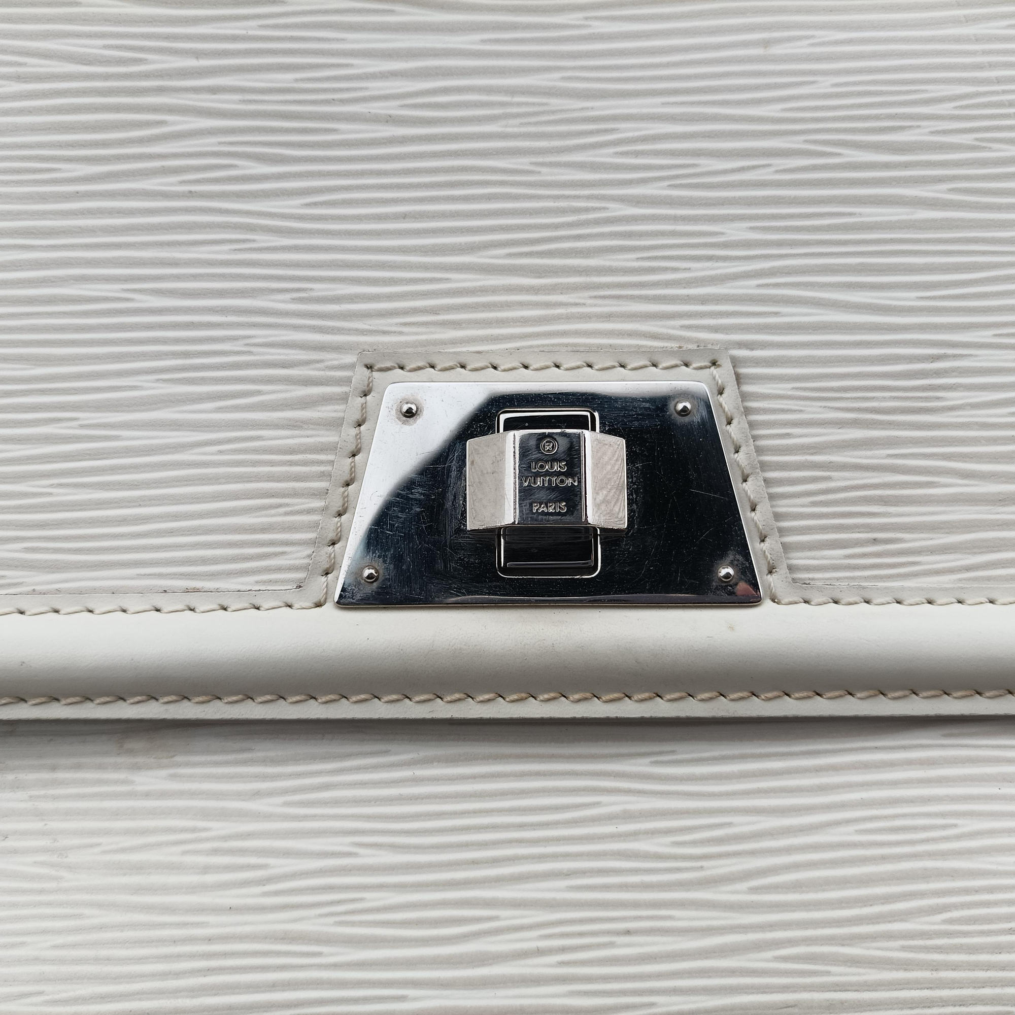 Sevigne GM White Epi M4051J MI0132セヴィニエGM ホワイト エピ M4051J MI0132