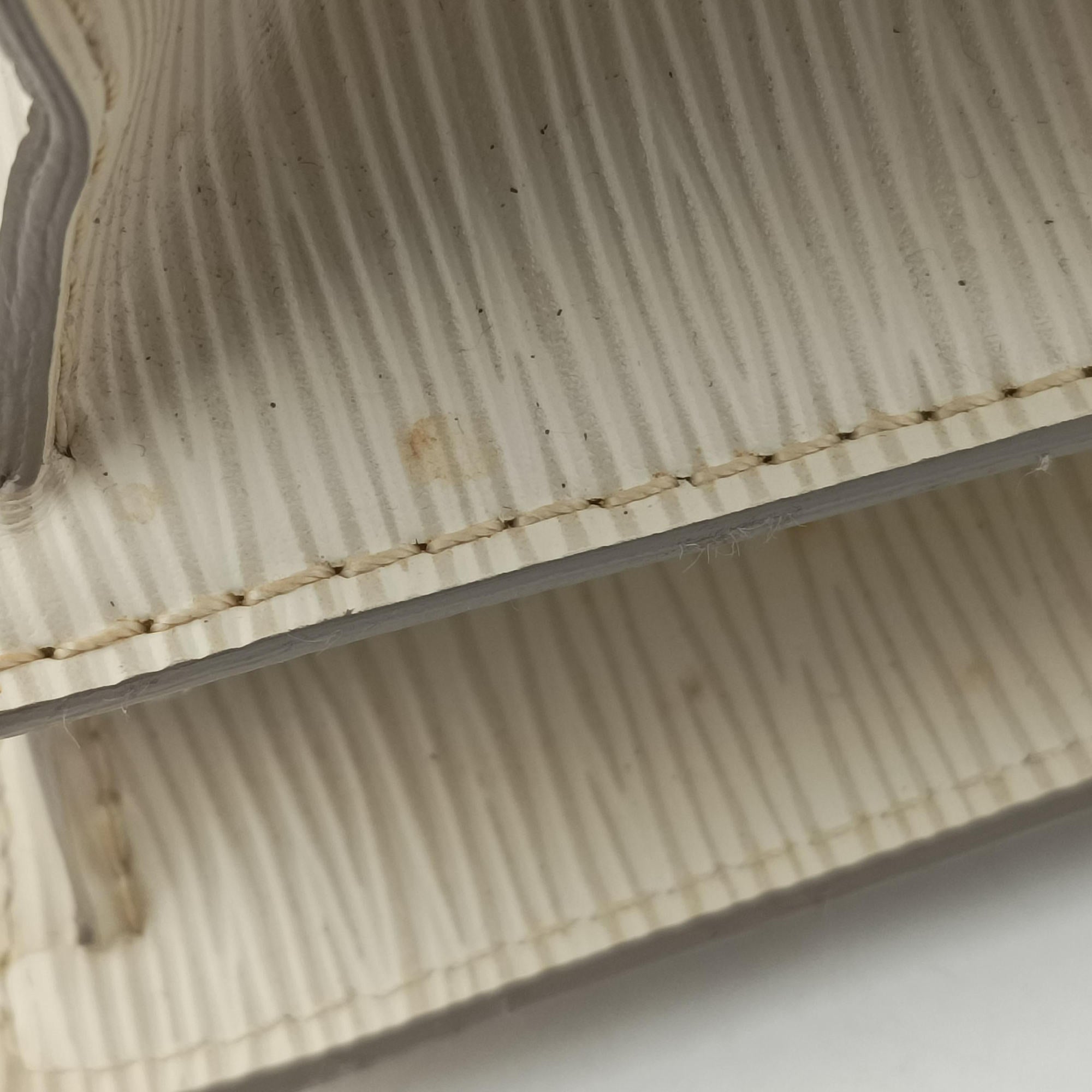 Sevigne GM White Epi M4051J MI0132セヴィニエGM ホワイト エピ M4051J MI0132