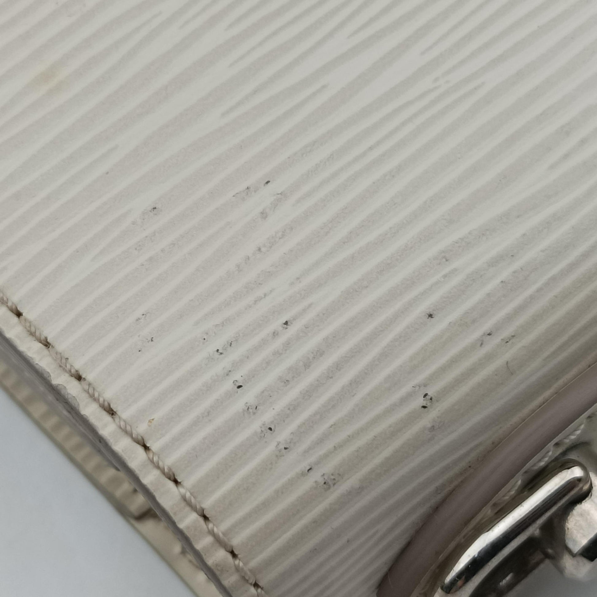 Sevigne GM White Epi M4051J MI0132セヴィニエGM ホワイト エピ M4051J MI0132