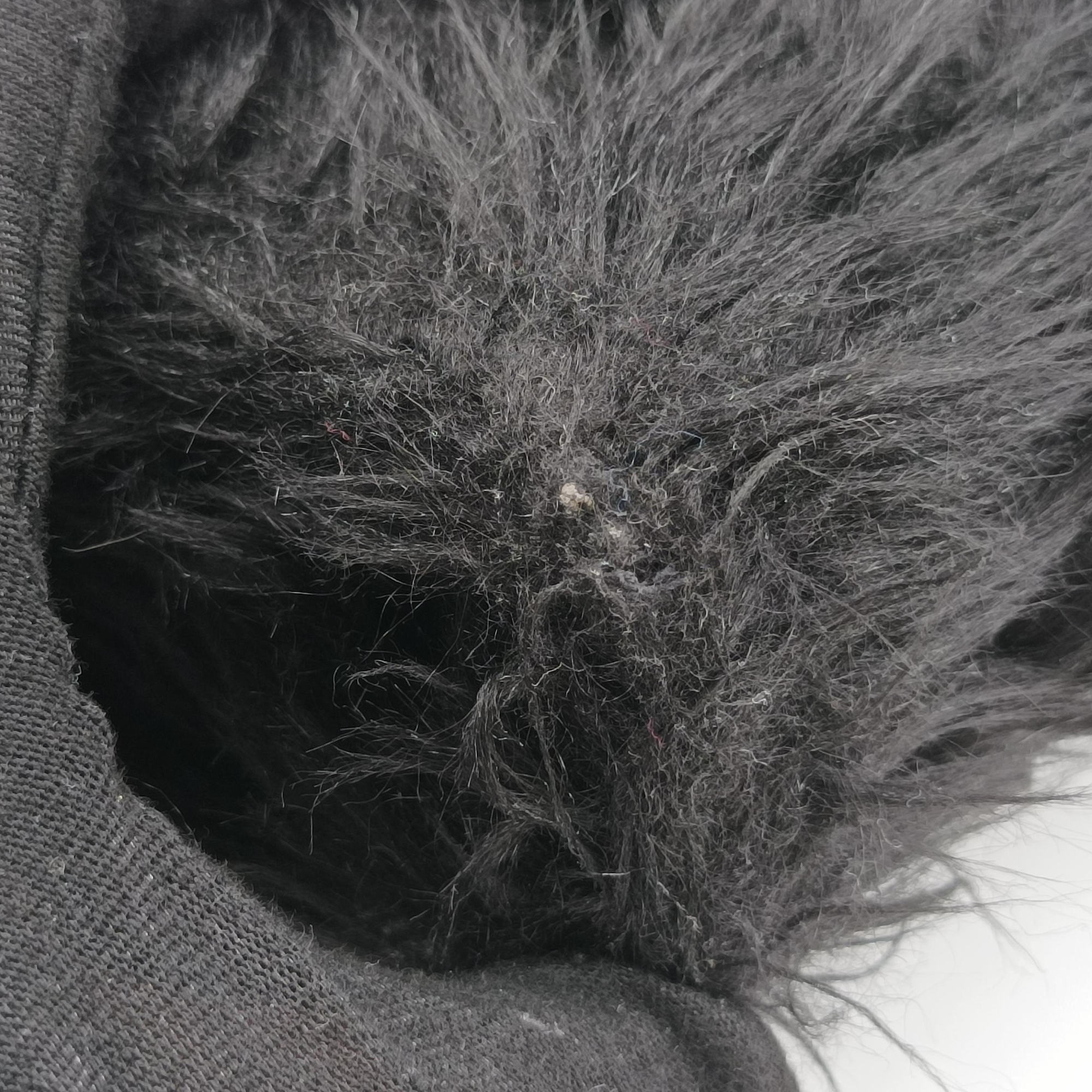 Hourglass Black Faux fur 676933.1000.S.1317アワーグラス ブラック フェイクファー 676933.1000.S.1317