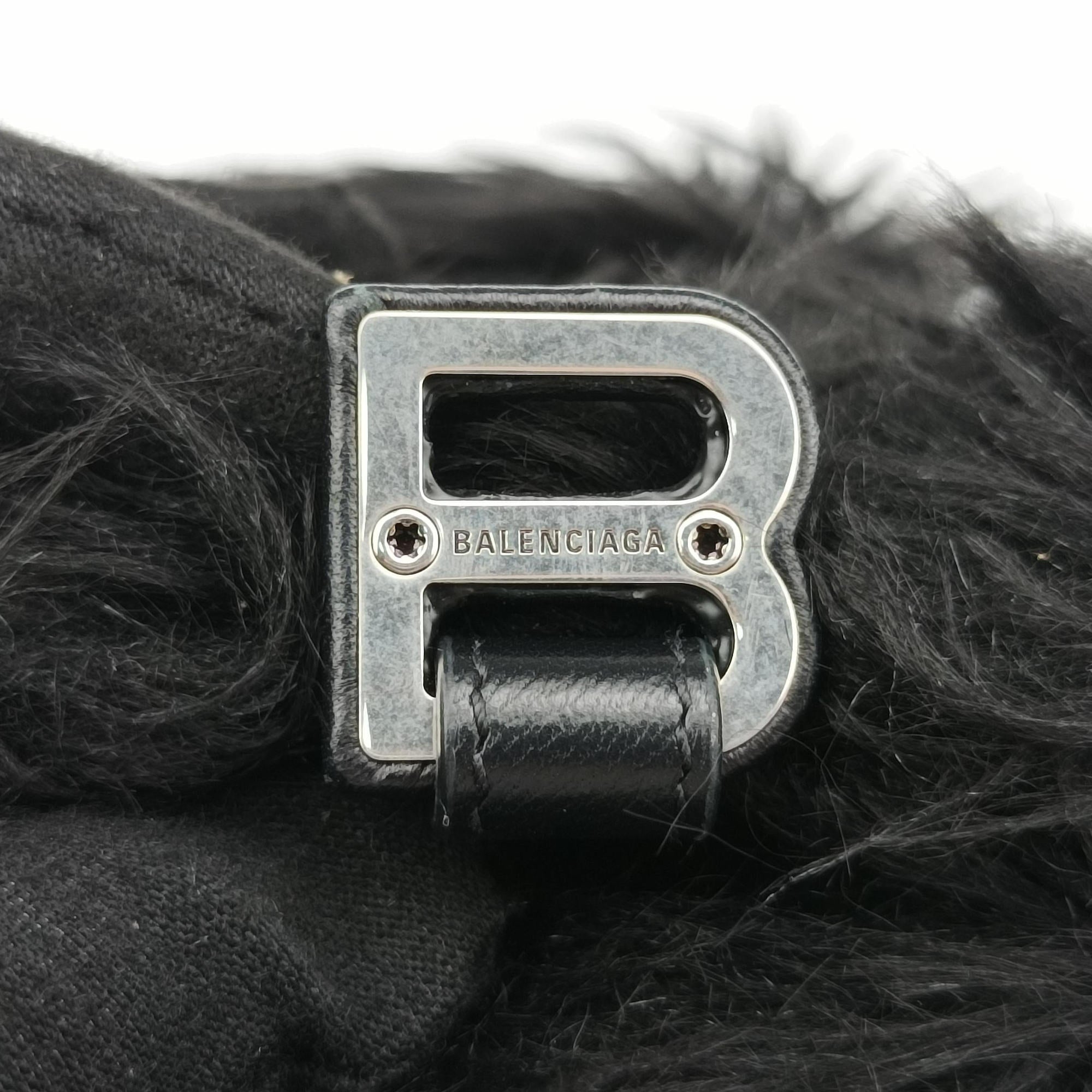 Hourglass Black Faux fur 676933.1000.S.1317アワーグラス ブラック フェイクファー 676933.1000.S.1317