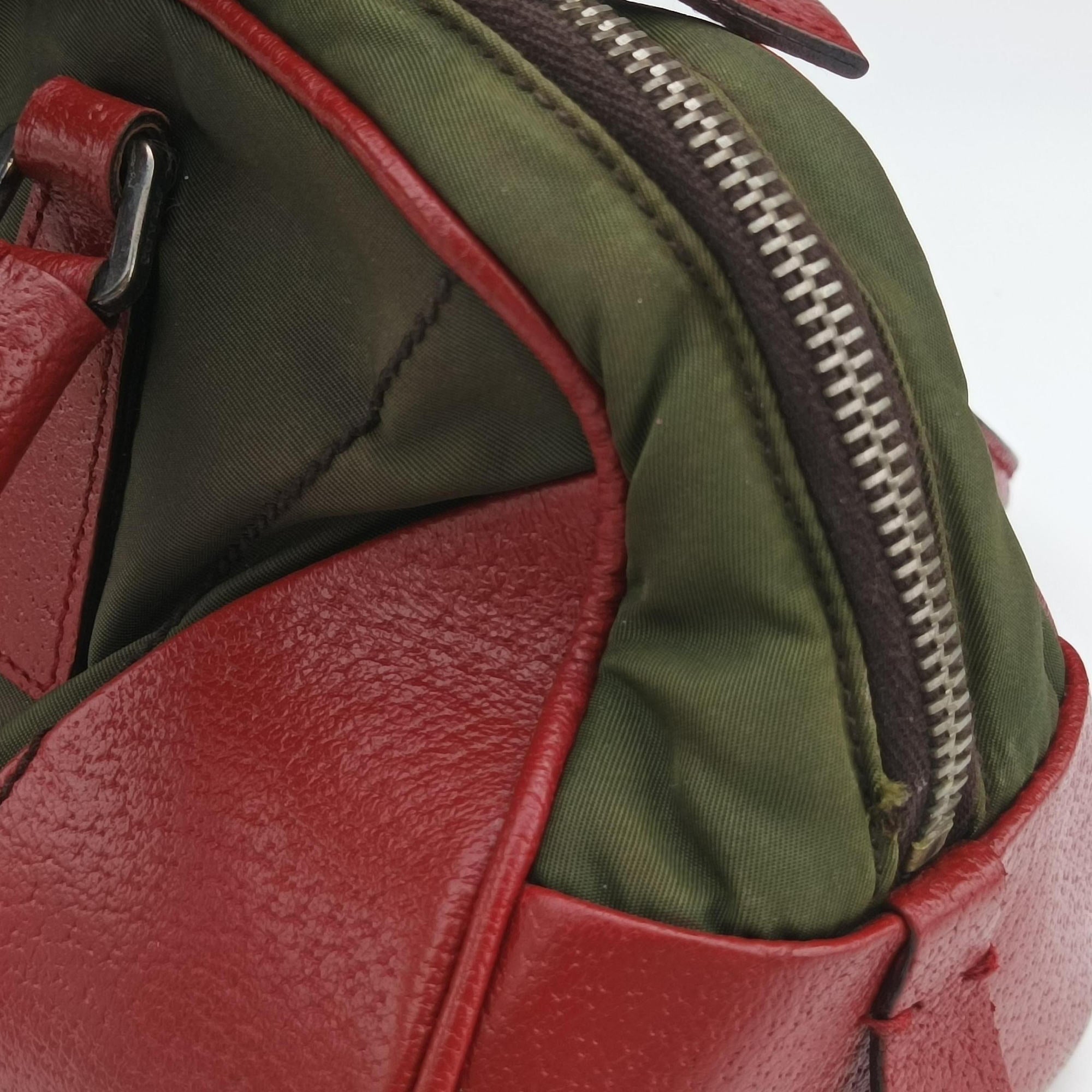 Triangle logo Red x green Nylon×Leather 22トライアングルロゴ レッド×グリーン ナイロン×レザー 22