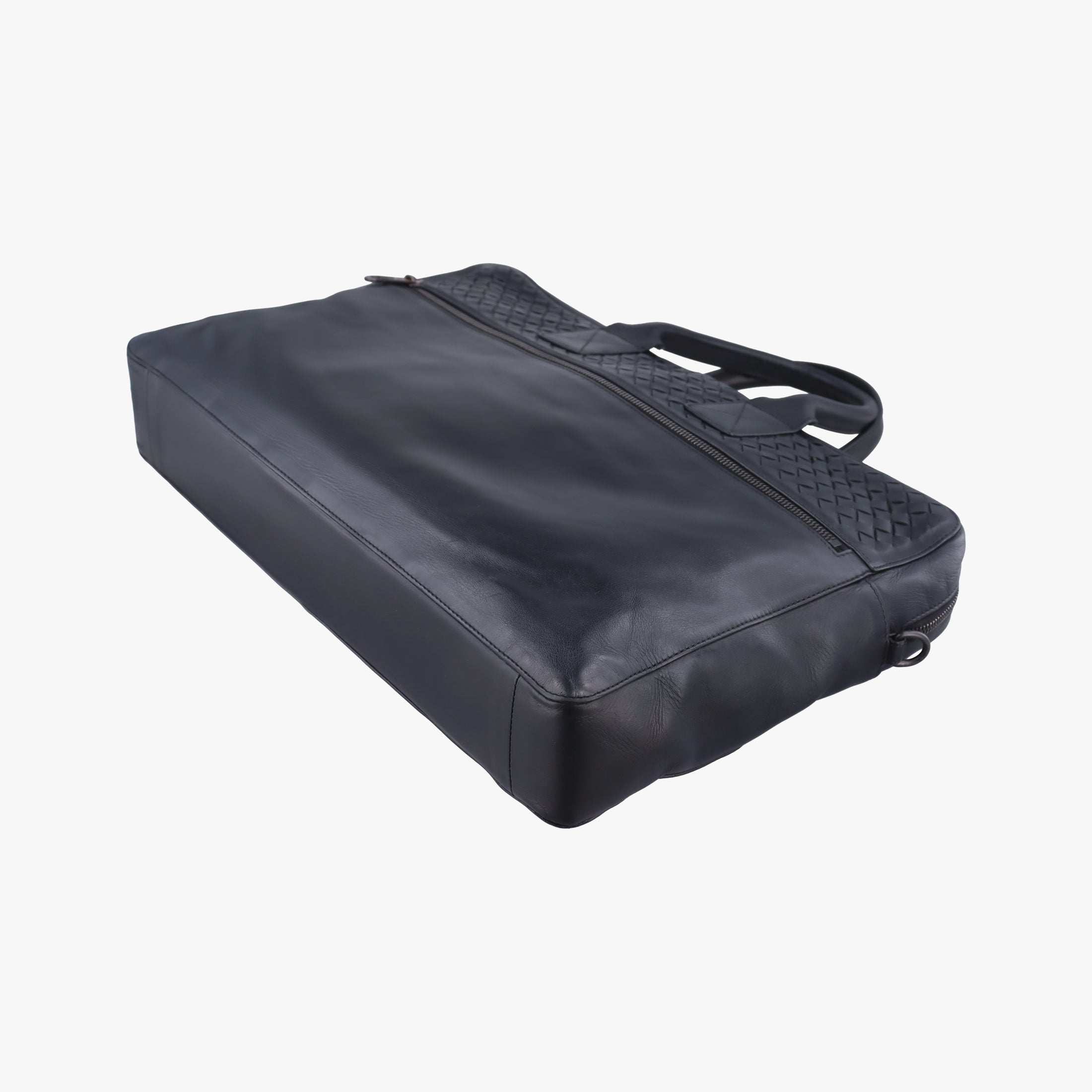 Intrecciato Black lambskin B06808532Bイントレチャート ブラック ラムスキン B06808532B