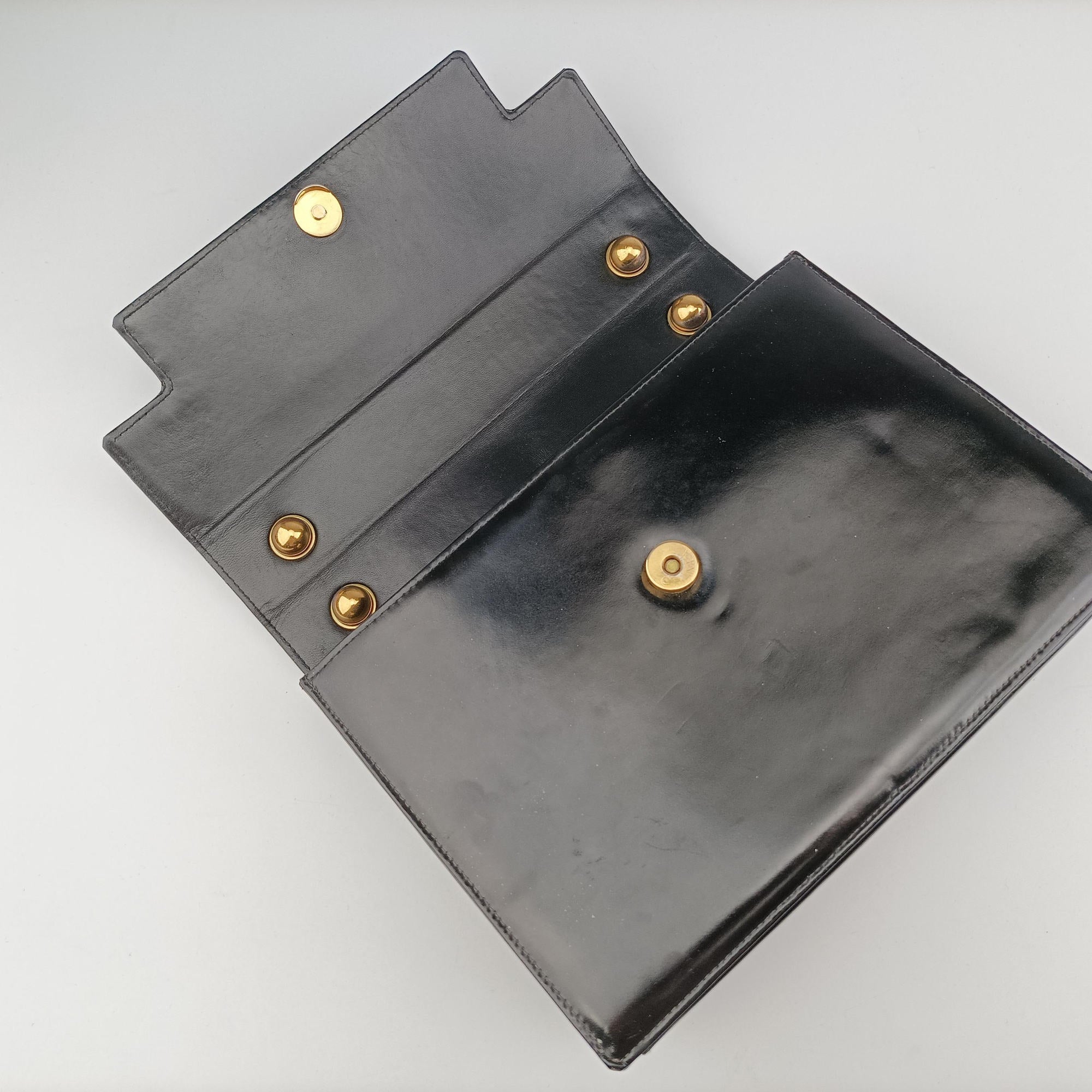 CC Snake Chain Flap Black Enamel A08699 4850347CC スネークチェーン フラップ ブラック エナメル A08699 4850347