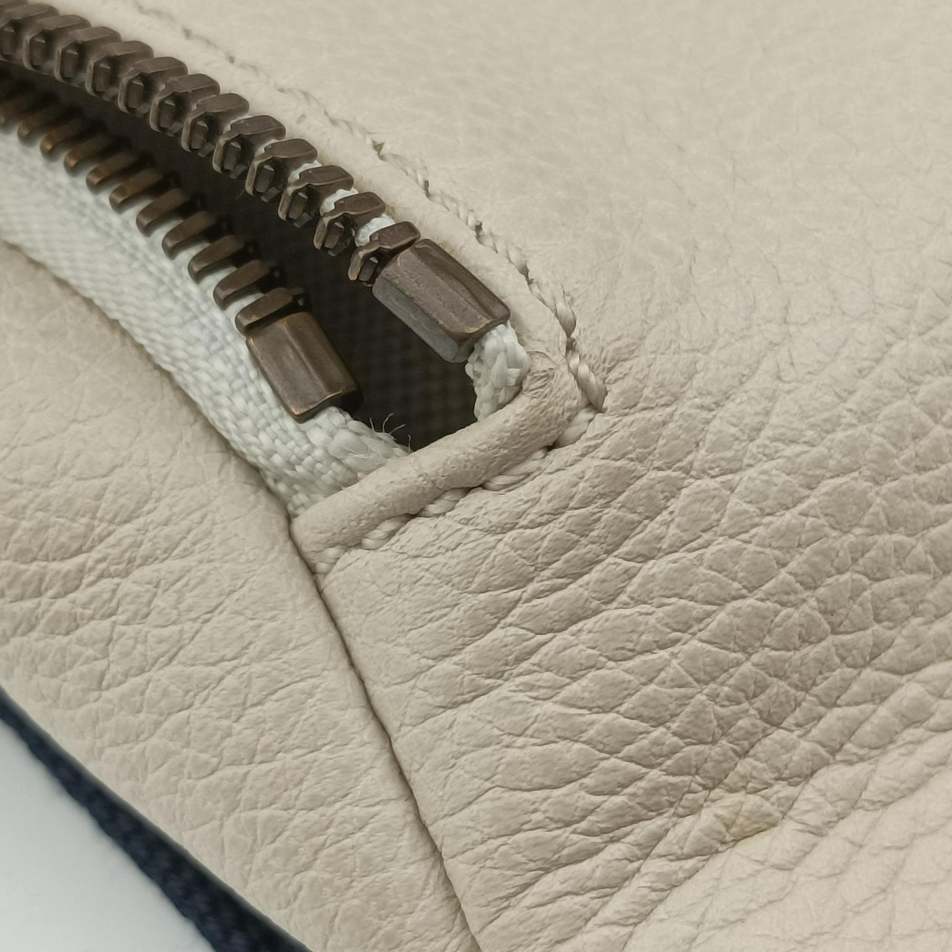 Gucci print White Leather 527792 A027465306グッチプリント ホワイト レザー 527792 A027465306