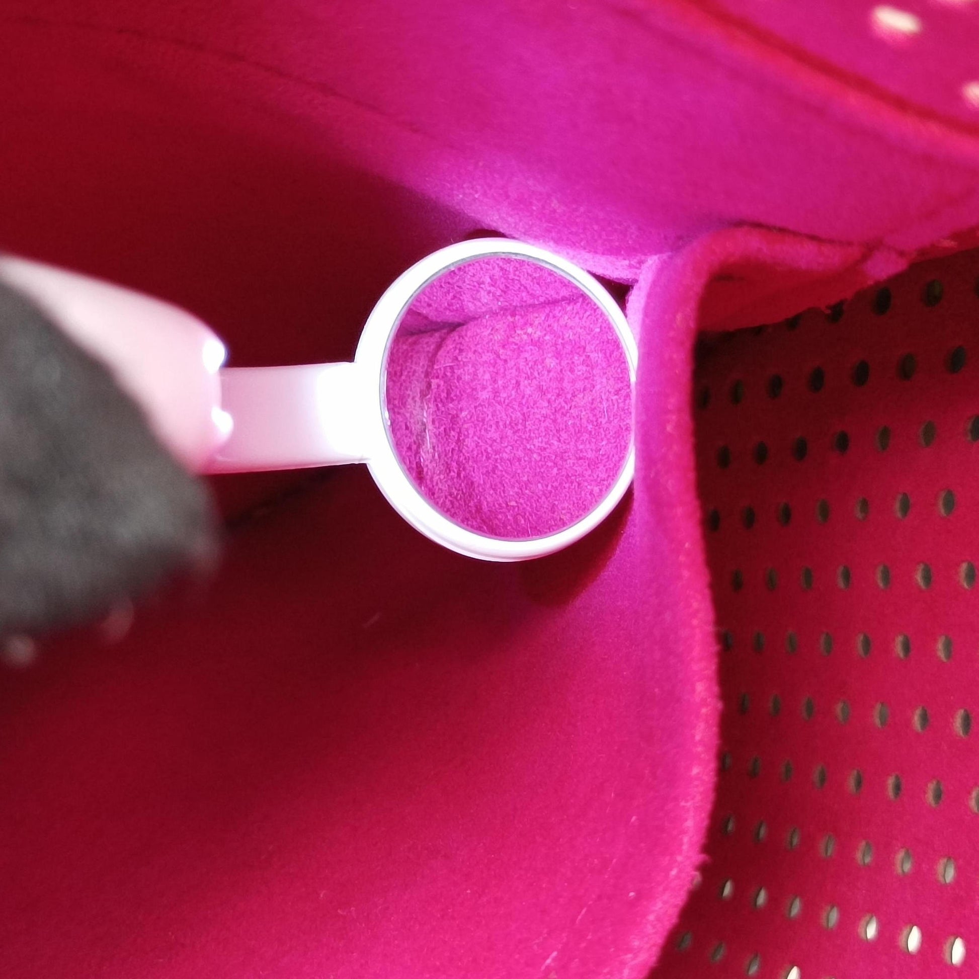 Musette brown×FUCHSIA Monogram Perforated M95172 TH0059ミュゼット モノグラム/ブラウン×フューシャ モノグラム ペルフォ M95172 TH0059