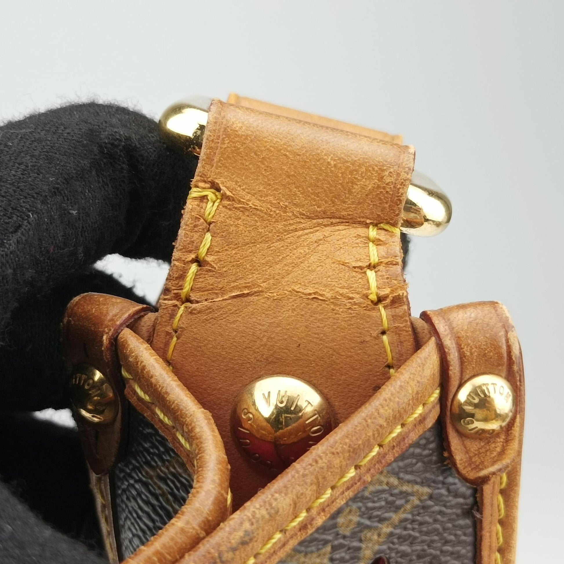 Musette brown×FUCHSIA Monogram Perforated M95172 TH0059ミュゼット モノグラム/ブラウン×フューシャ モノグラム ペルフォ M95172 TH0059
