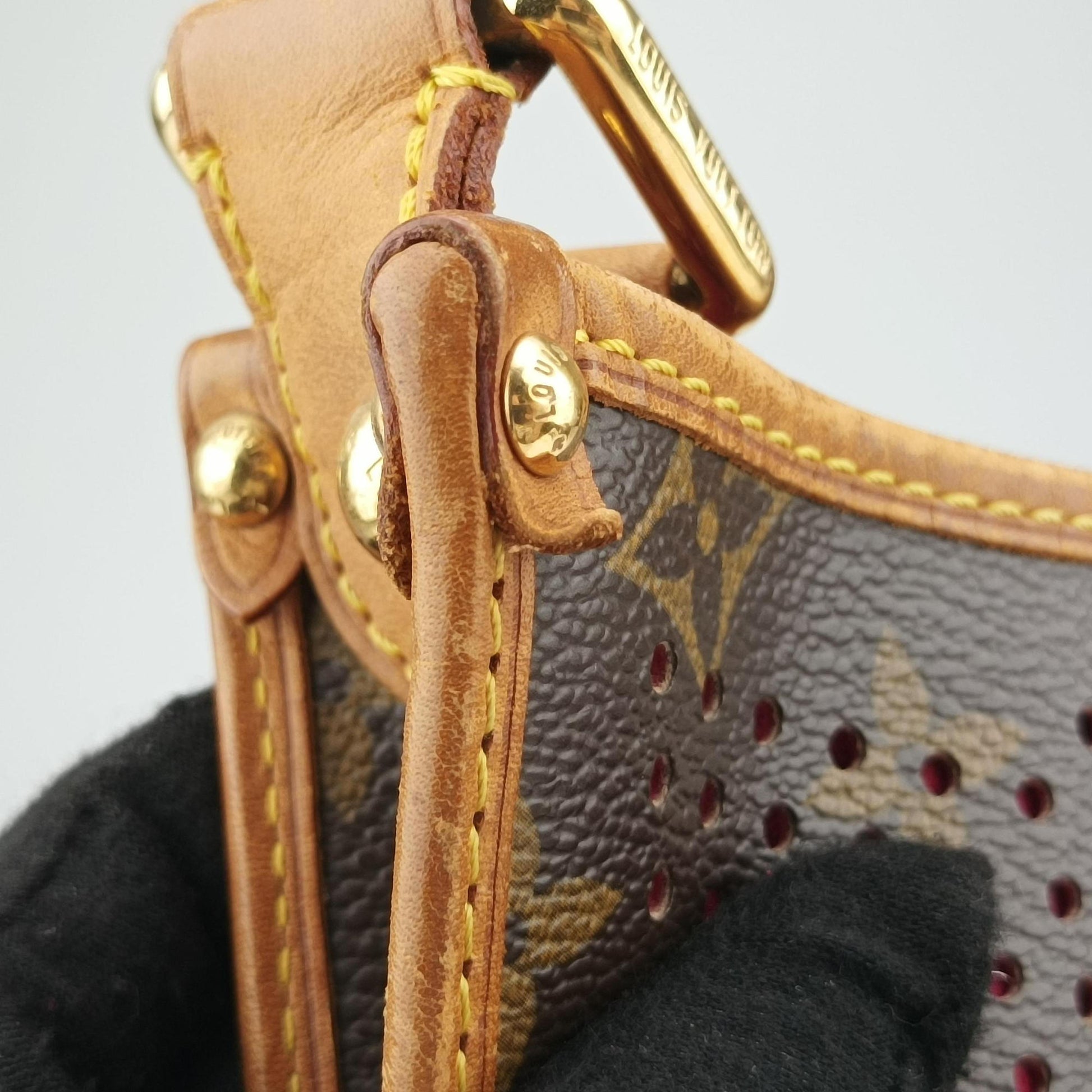Musette brown×FUCHSIA Monogram Perforated M95172 TH0059ミュゼット モノグラム/ブラウン×フューシャ モノグラム ペルフォ M95172 TH0059