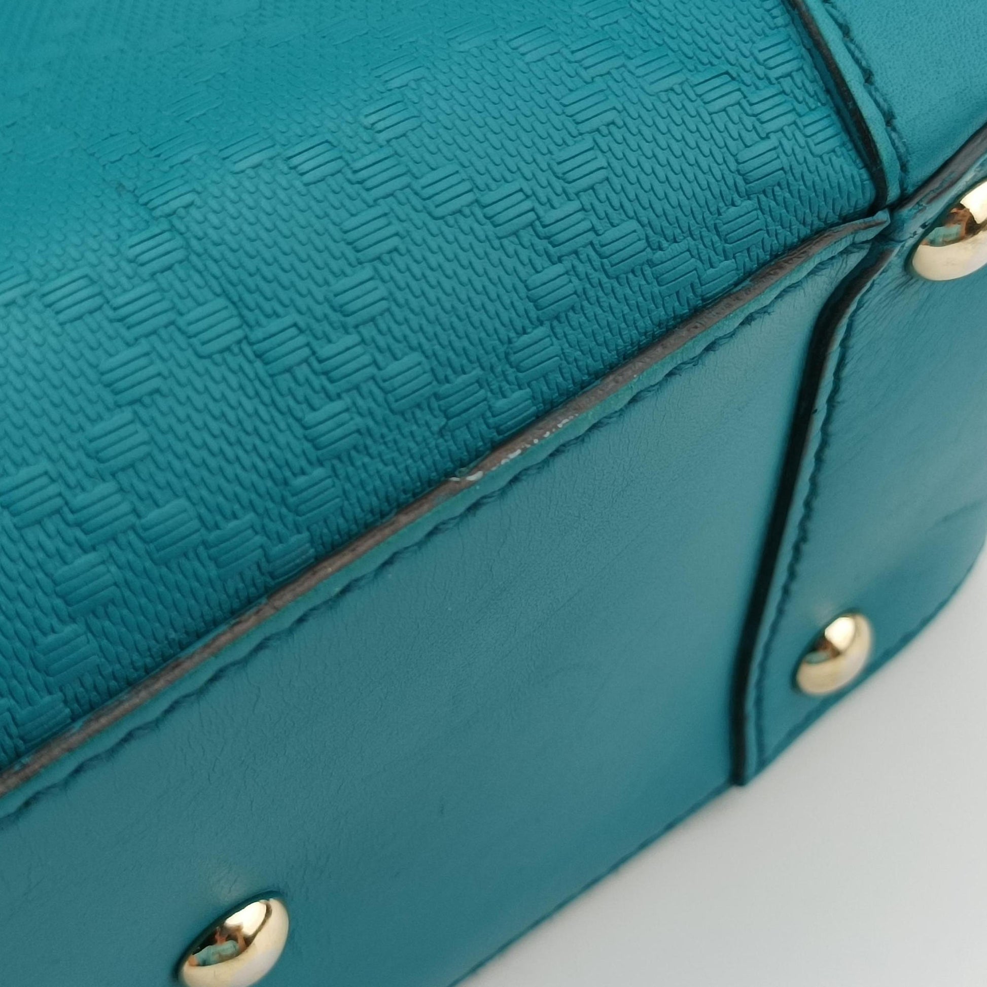 Bright Diamante Blue Leather 354224 A016250591ブライトディアマンテ ブルー レザー 354224 A016250591