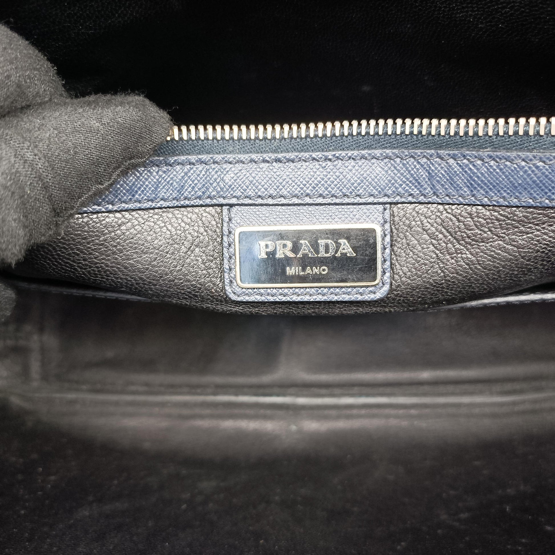 Push-Lock Briefcases Navy Saffiano Leather 134プッシュロックブリーフケース ネービー サフィアーノレザー 134