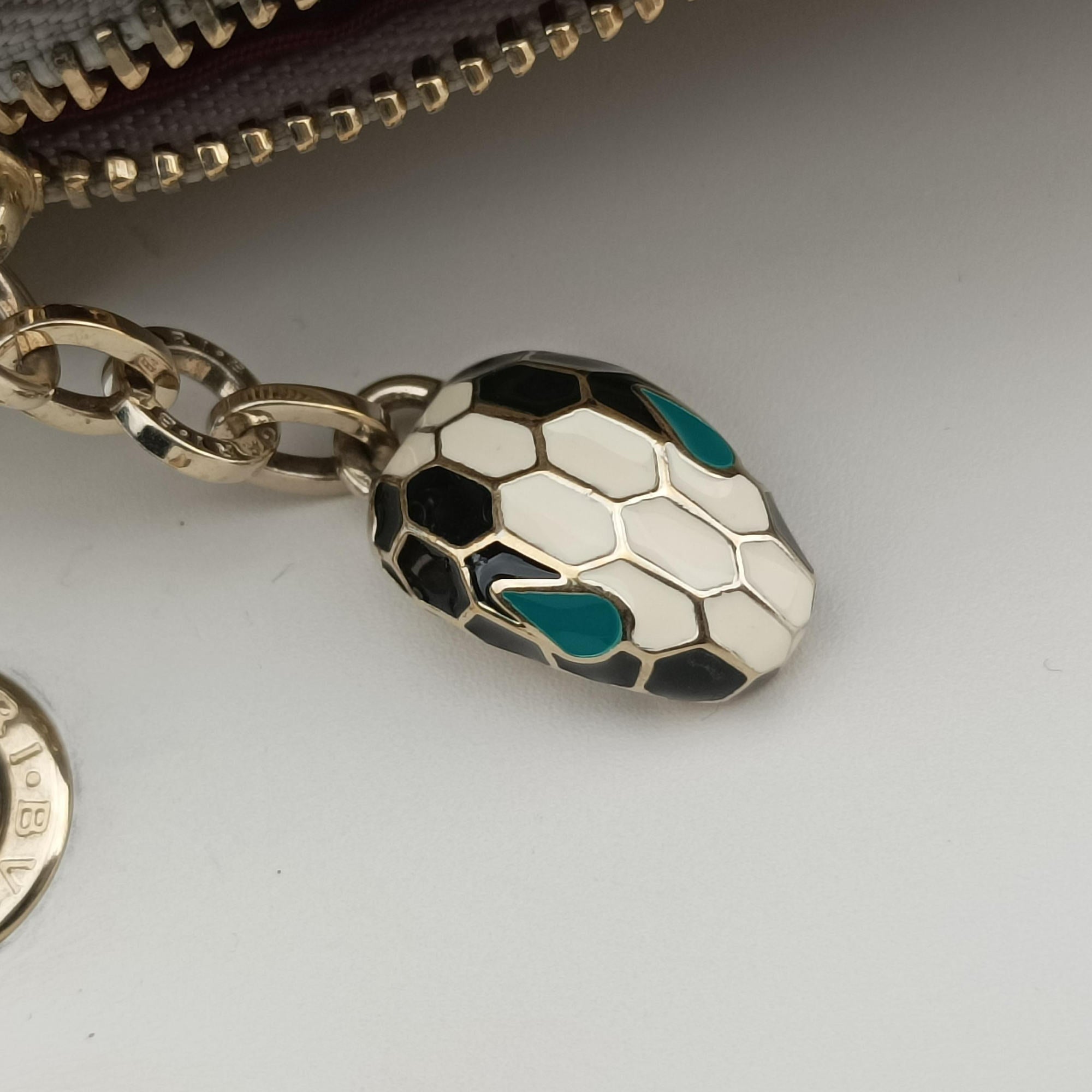 SERPENTI FOREVER White Leather DA.B19.283170セルペンティ フォーエバー ホワイト レザー DA.B19.283170