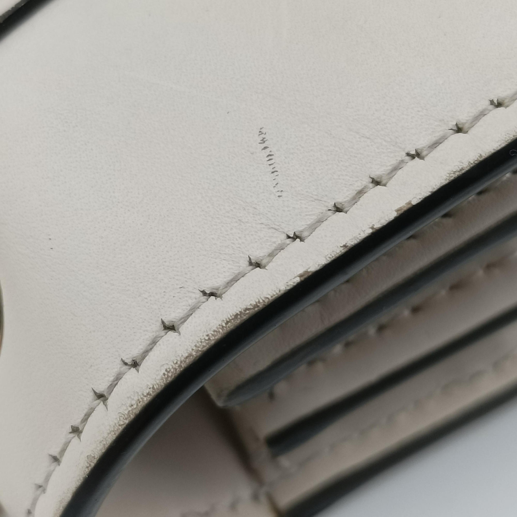 SERPENTI FOREVER White Leather DA.B19.283170セルペンティ フォーエバー ホワイト レザー DA.B19.283170