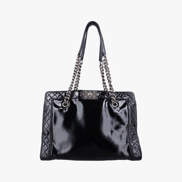 Boy Chanel Black Enamel A67949 18463163ボーイシャネル ブラック エナメル A67949 18463163