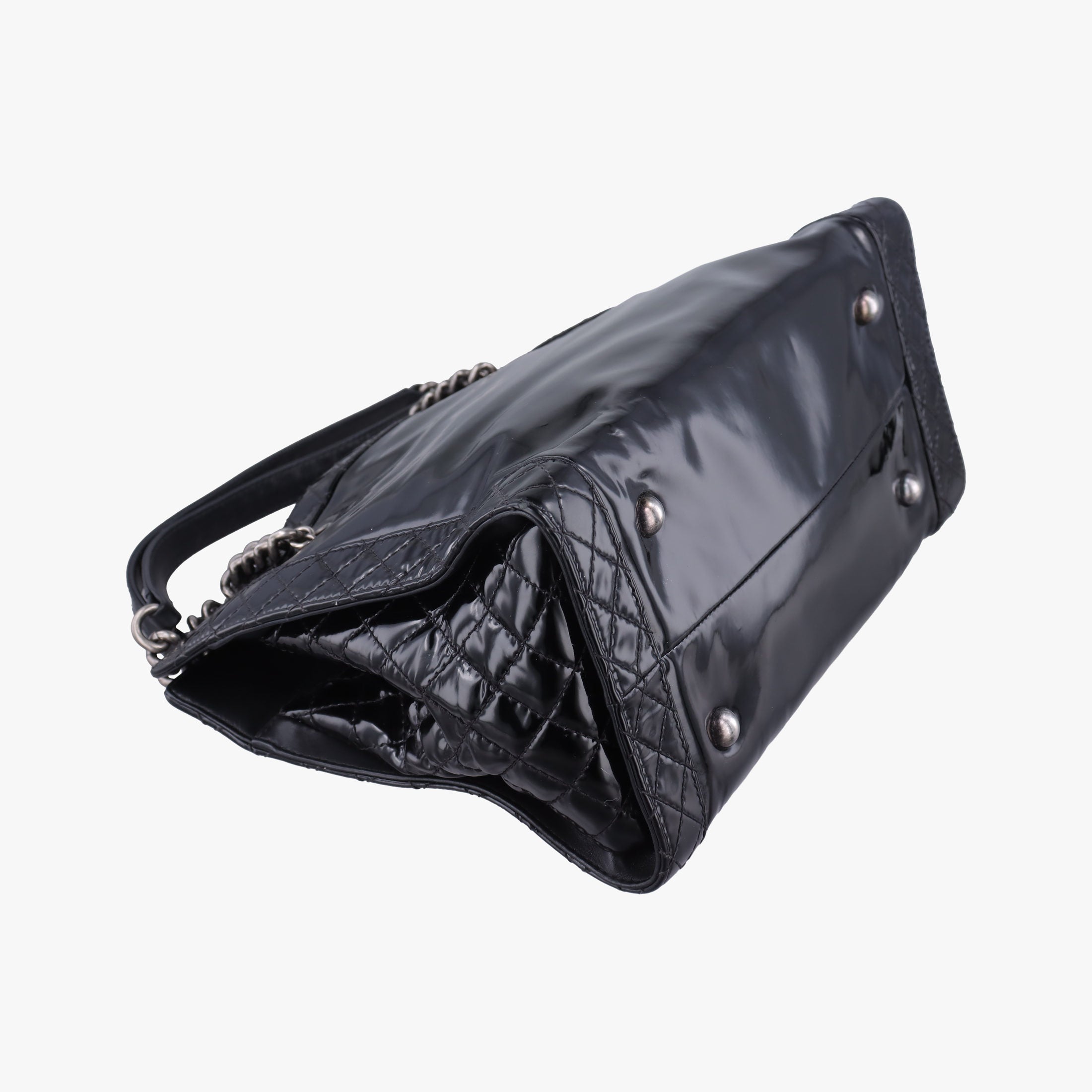 Boy Chanel Black Enamel A67949 18463163ボーイシャネル ブラック エナメル A67949 18463163