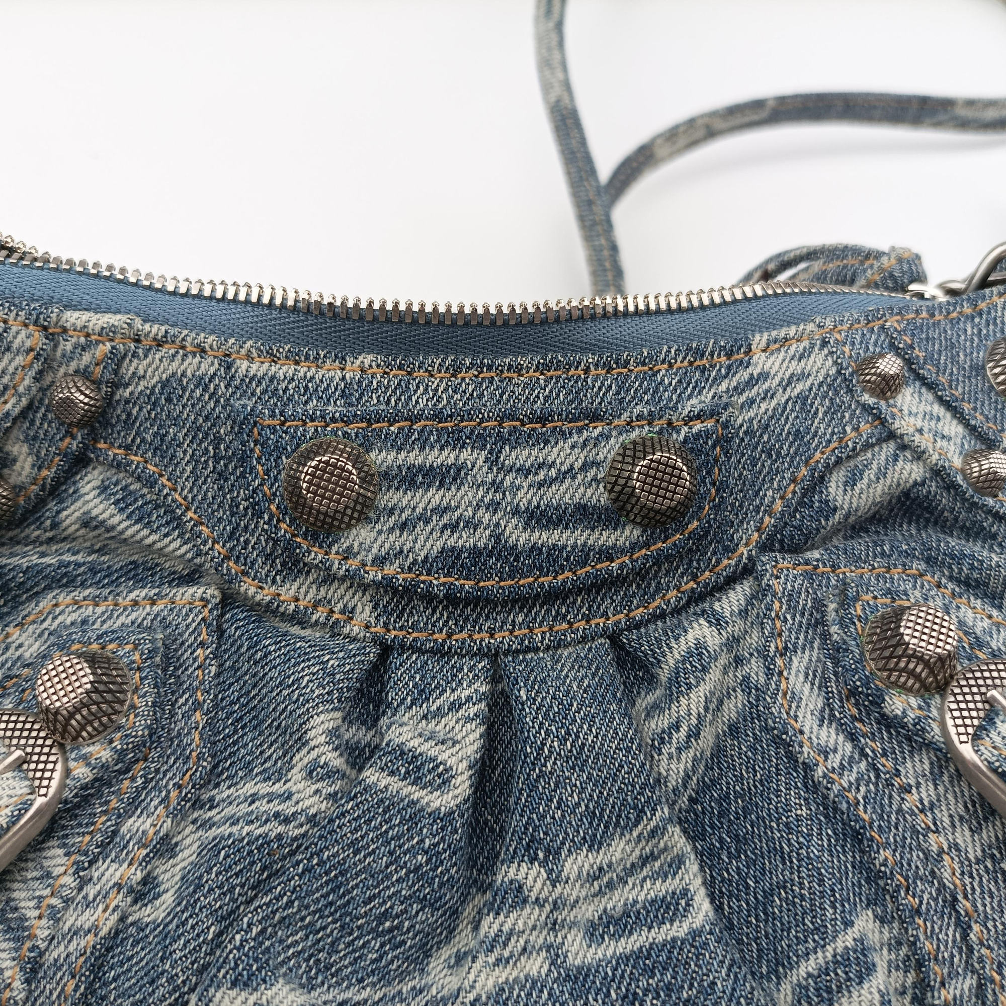 Le Cagole mini Blue denim 695814.4716.Q.584046ル カゴール ミニ ブルー デニム 695814.4716.Q.584046