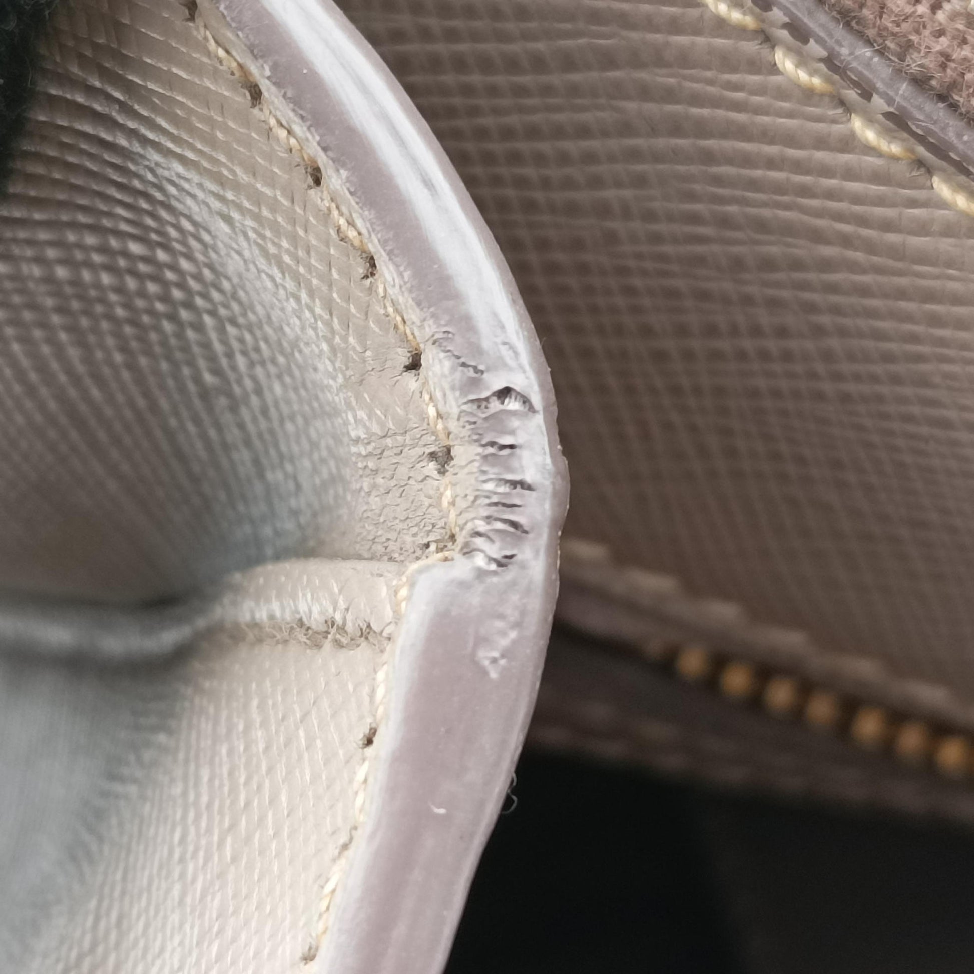 Galleria beige SAFFIANO Leather BN2274 180ガレリア ベージュ サフィアーノレザー BN2274 180