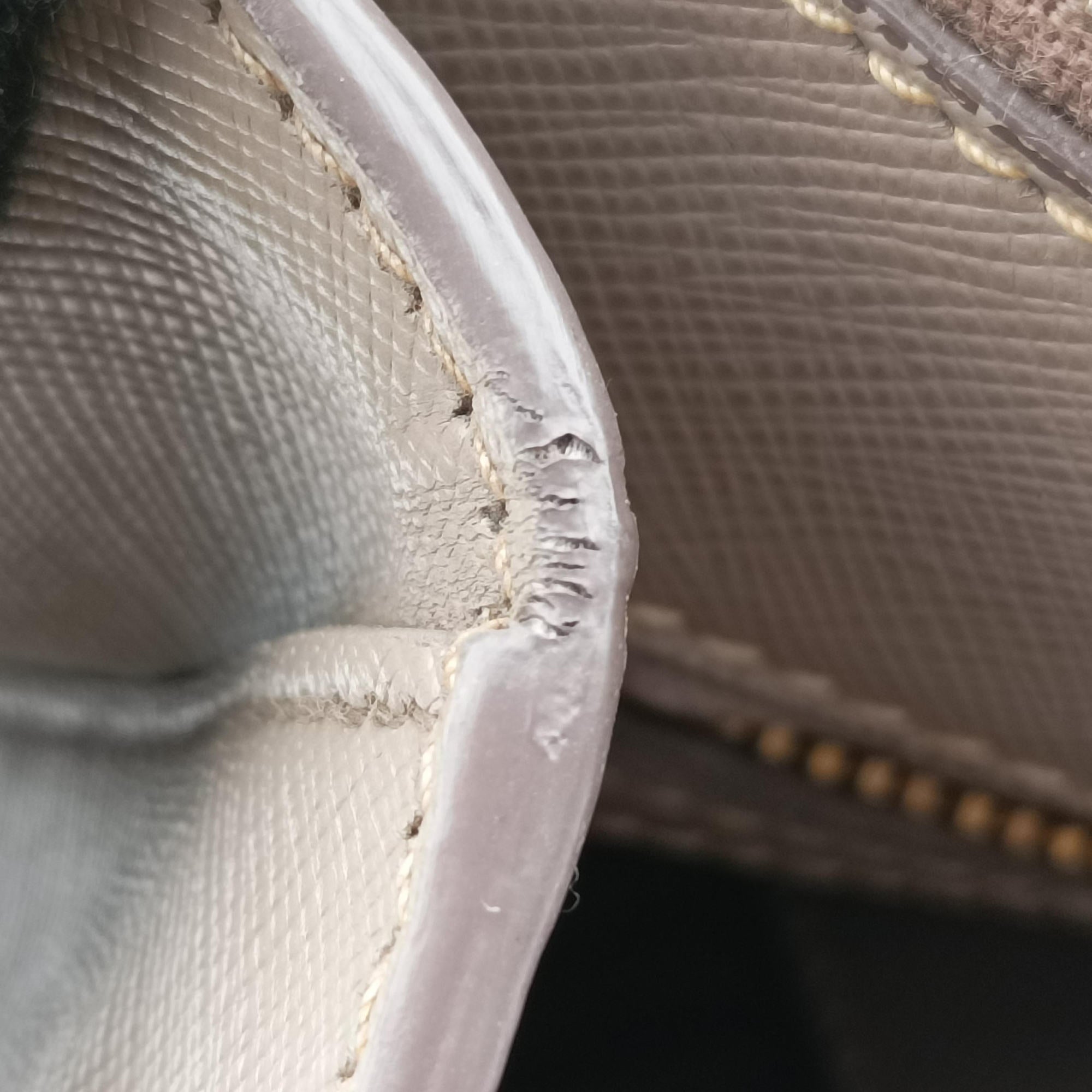 Galleria beige SAFFIANO Leather BN2274 180ガレリア ベージュ サフィアーノレザー BN2274 180