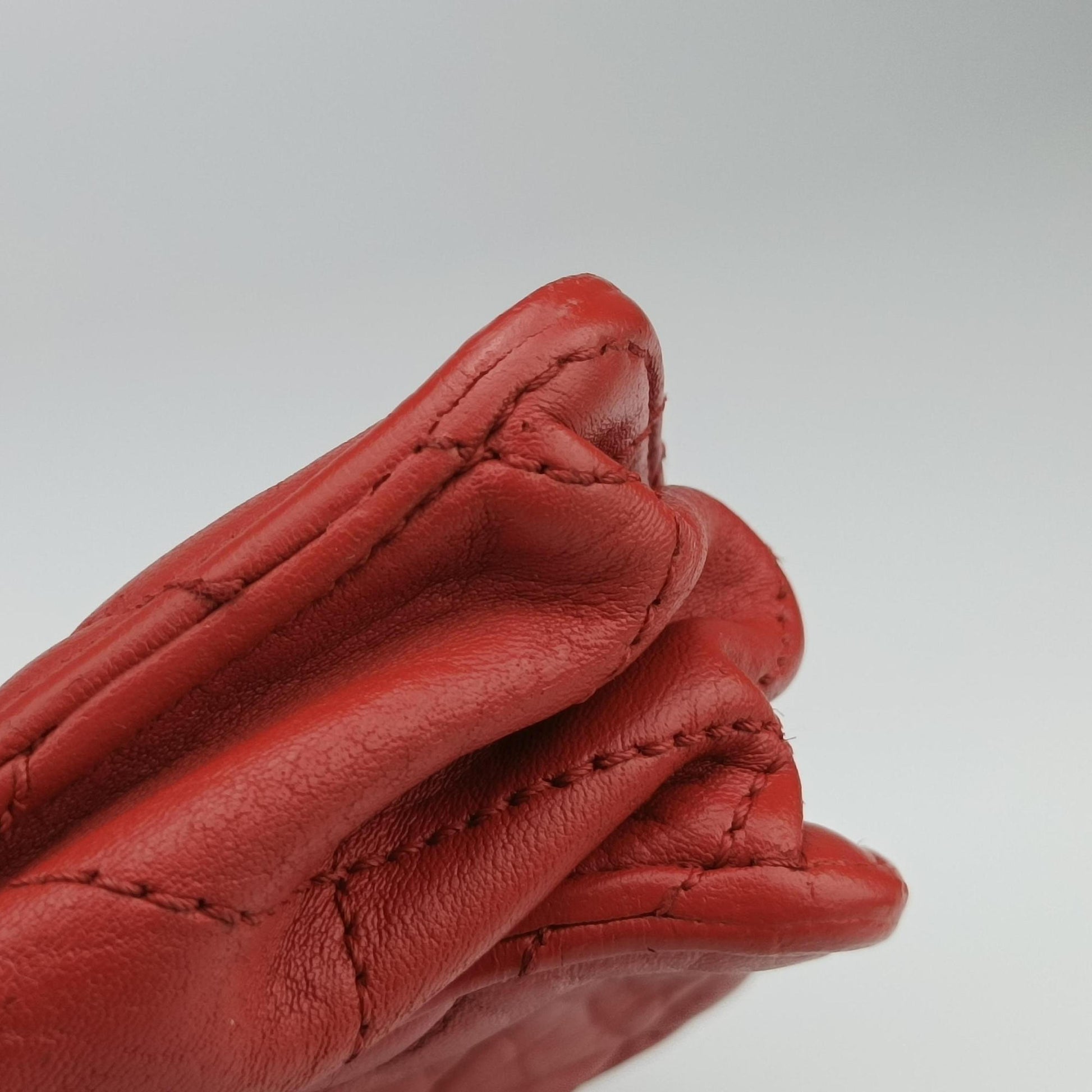 Paris-Byzance Take Away Flap Red lambskin A66738 15498333マトラッセ ターンロック 2.55 レッド ラムスキン A66738 15498333