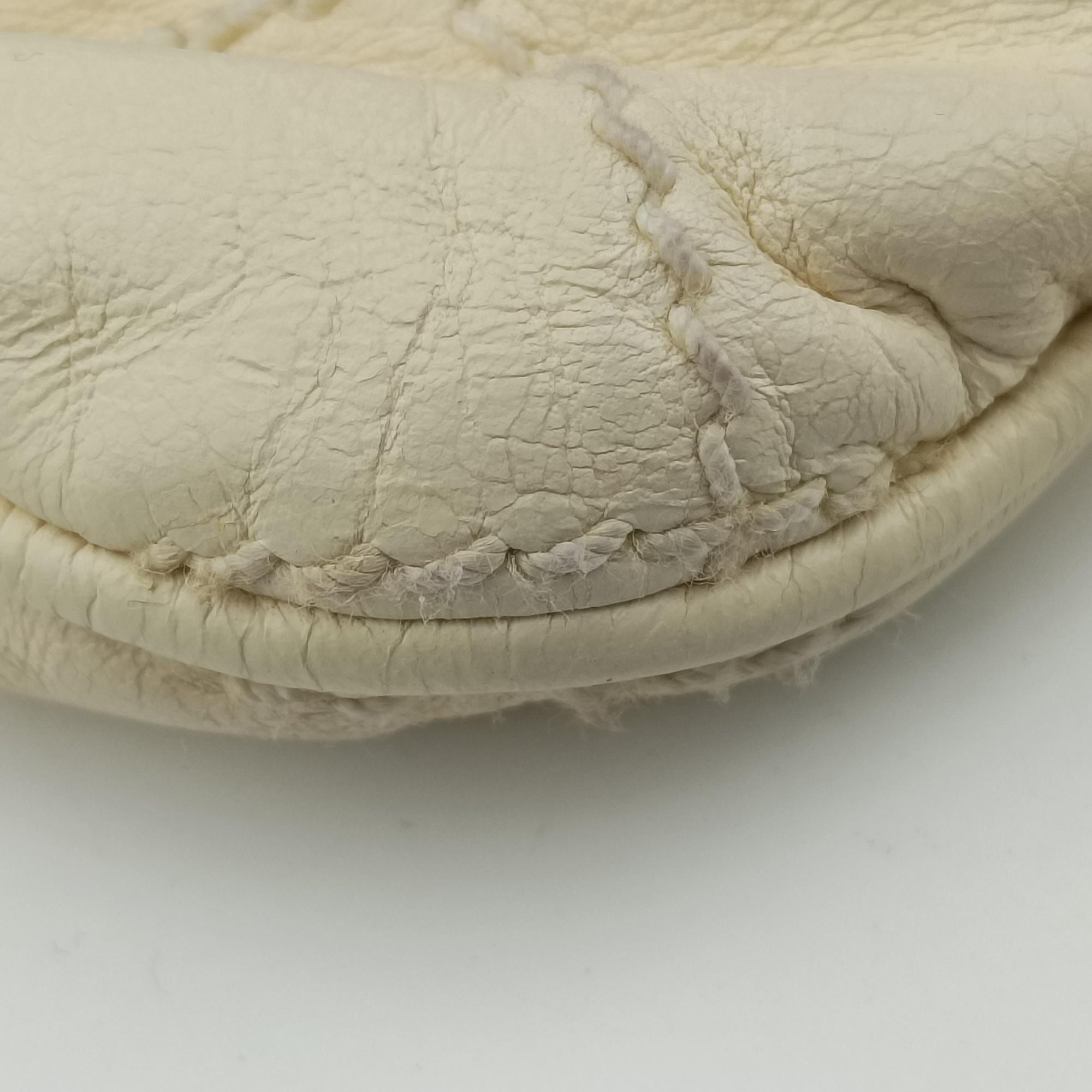 Wild Stitch Camellia Cream lambskin A25484 8984346ワイルドステッチ カメリア クリーム ラムスキン A25484 8984346