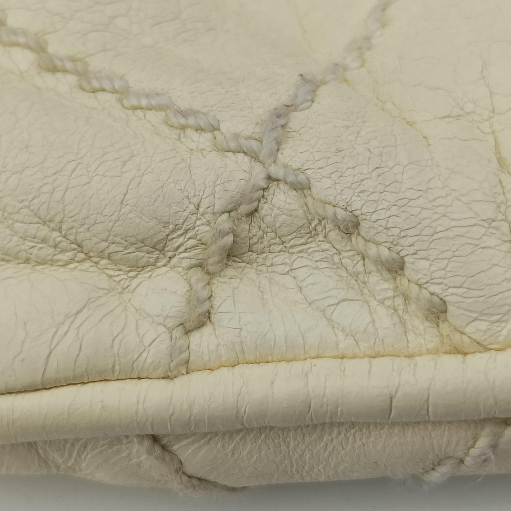 Wild Stitch Camellia Cream lambskin A25484 8984346ワイルドステッチ カメリア クリーム ラムスキン A25484 8984346