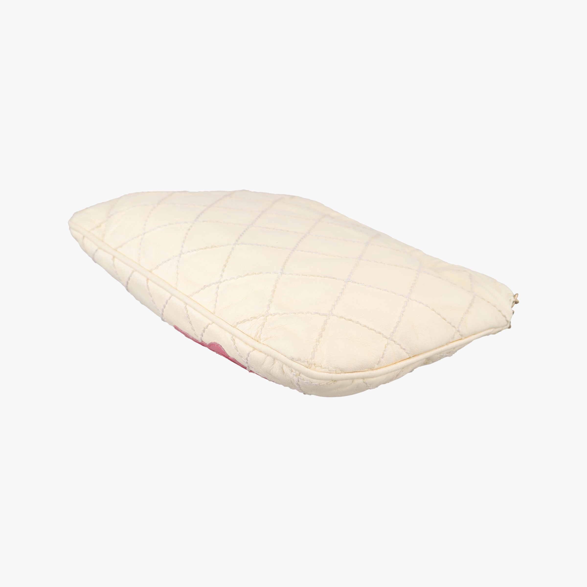 Wild Stitch Camellia Cream lambskin A25484 8984346ワイルドステッチ カメリア クリーム ラムスキン A25484 8984346