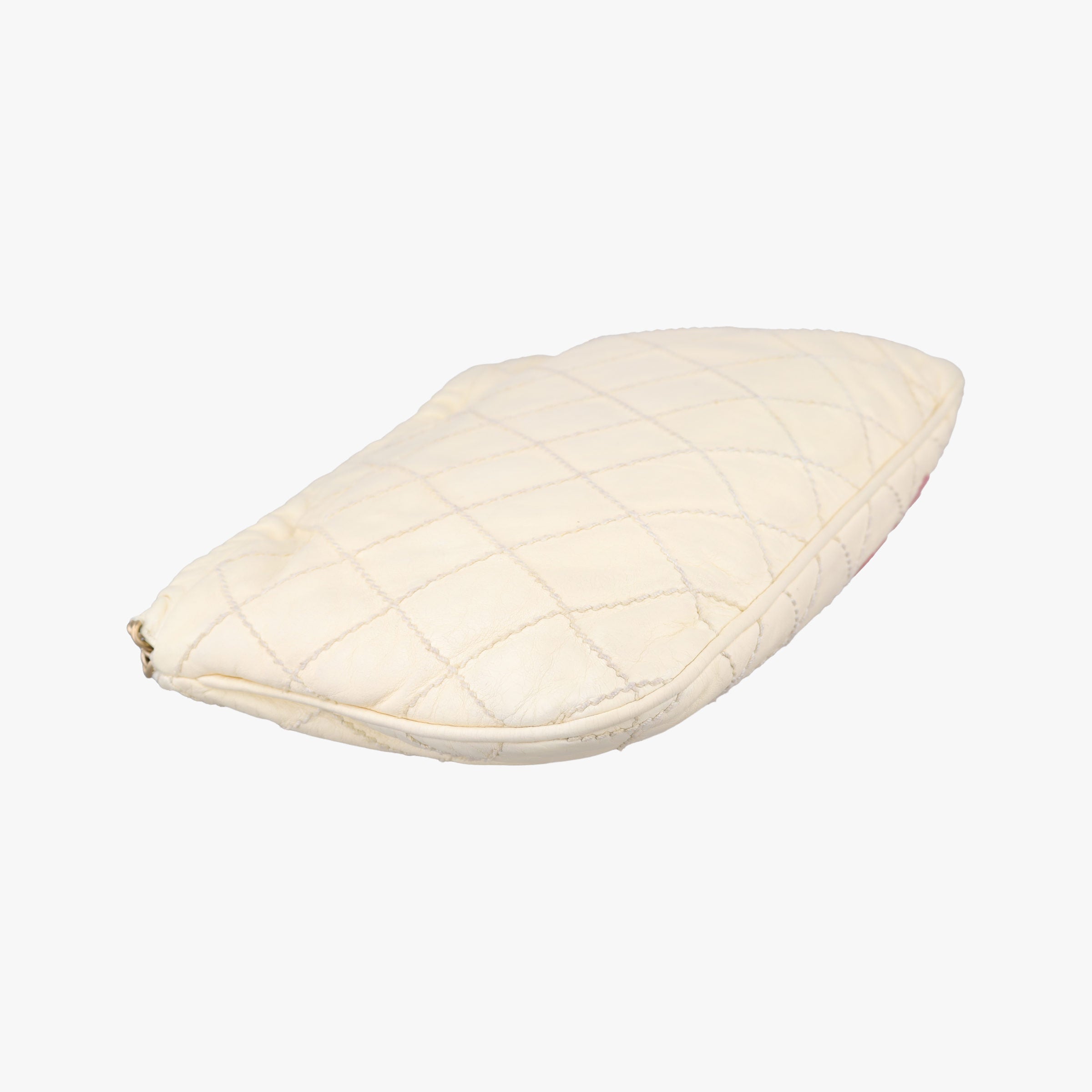 Wild Stitch Camellia Cream lambskin A25484 8984346ワイルドステッチ カメリア クリーム ラムスキン A25484 8984346