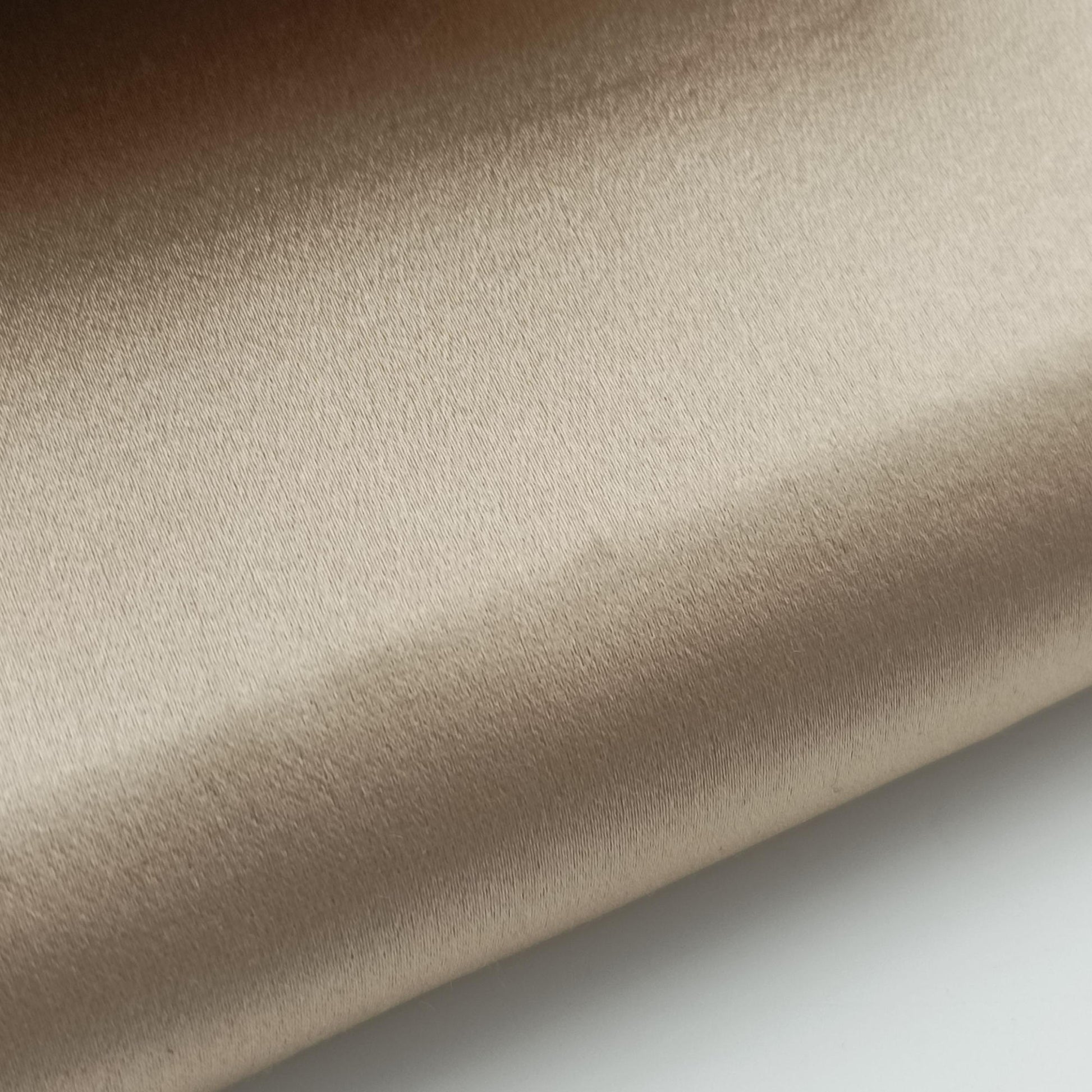 Square Flap Beige silk×leather 831507 83150790982スクエアフラップ ベージュ シルク×レザー 831507 83150790982