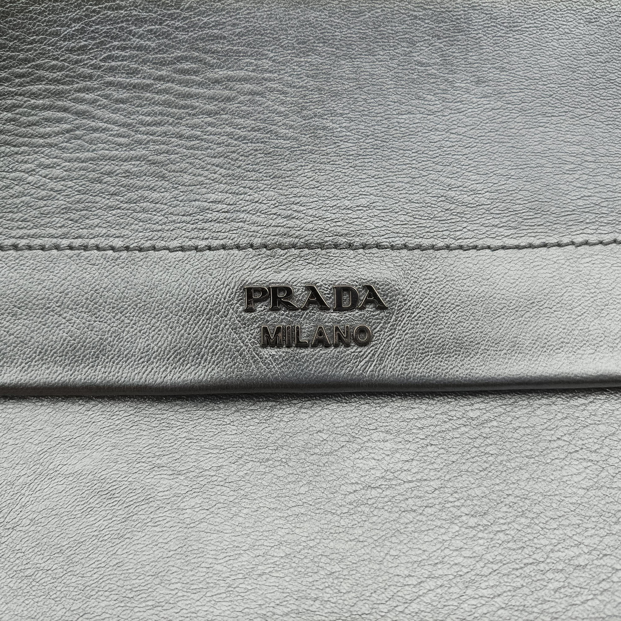 Half Flap Double Turn Lock Silver Leather 25ハーフフラップダブルターンロック シルバー レザー　 25