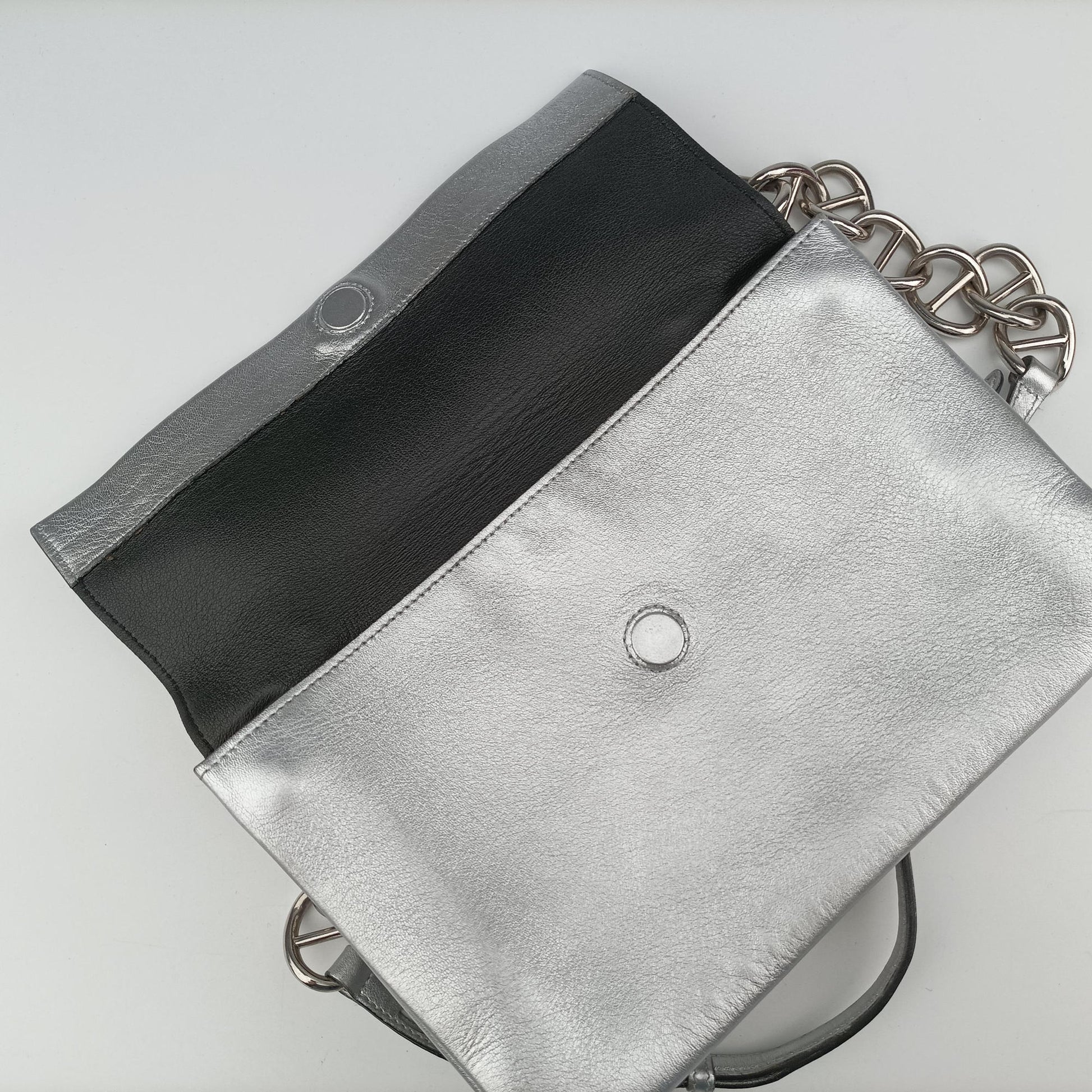 Half Flap Double Turn Lock Silver Leather 25ハーフフラップダブルターンロック シルバー レザー　 25