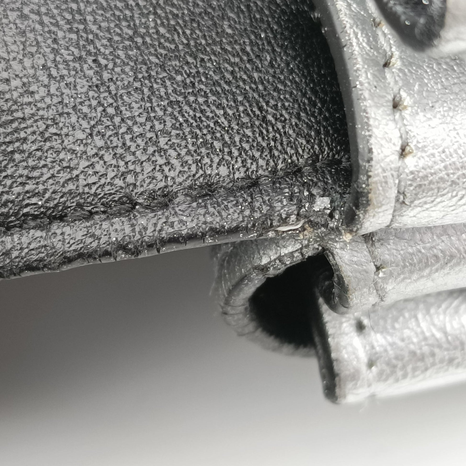 Half Flap Double Turn Lock Silver Leather 25ハーフフラップダブルターンロック シルバー レザー　 25