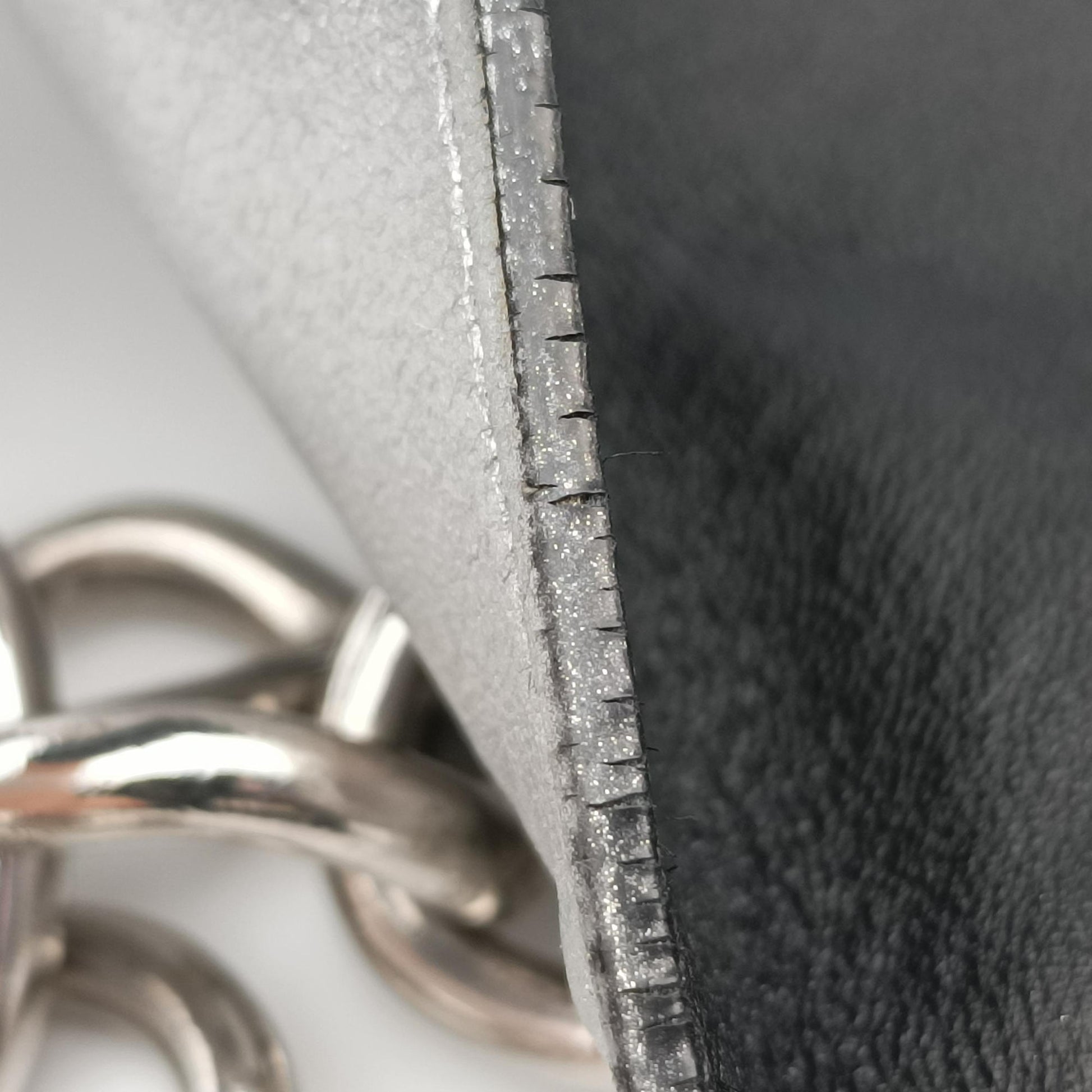 Half Flap Double Turn Lock Silver Leather 25ハーフフラップダブルターンロック シルバー レザー　 25