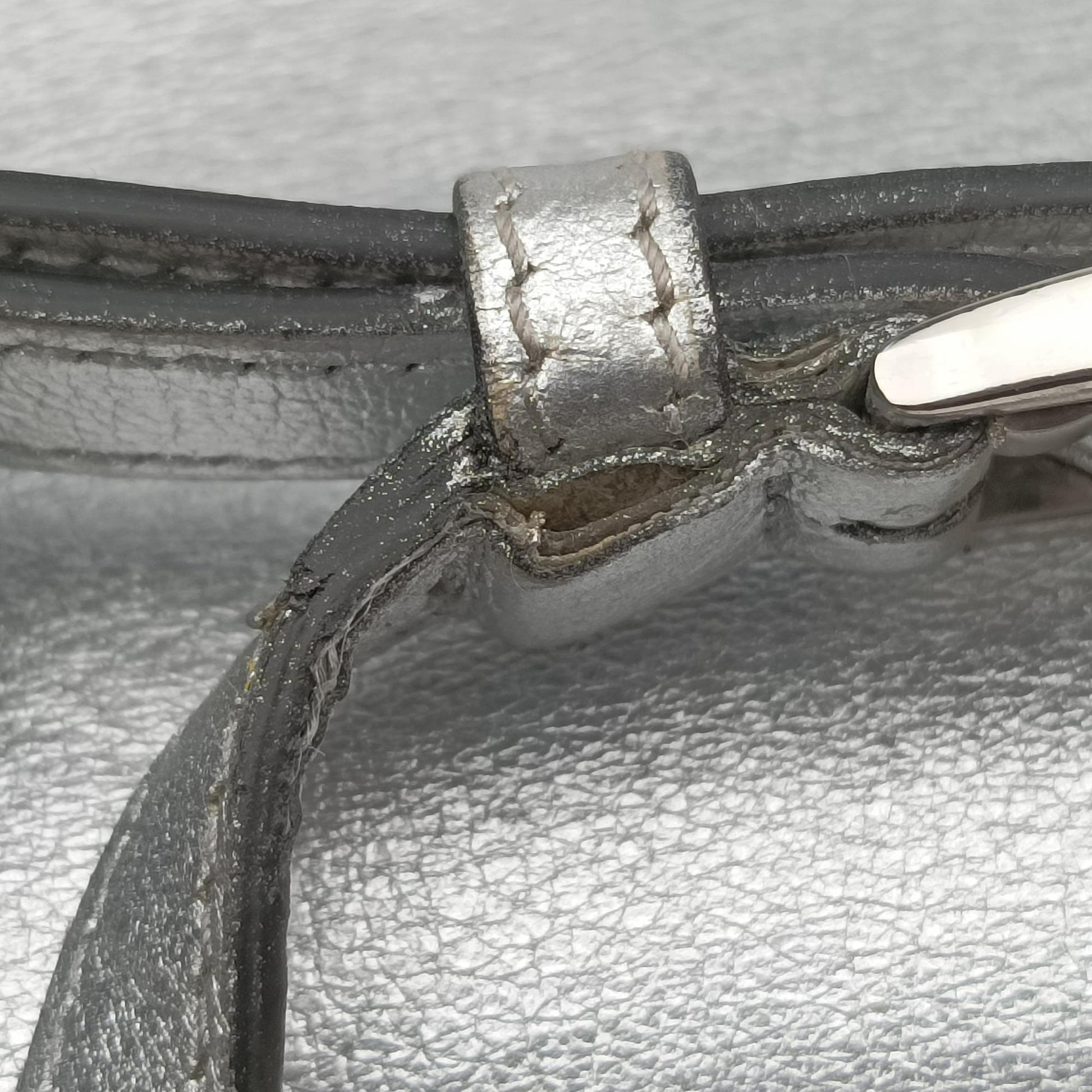 Half Flap Double Turn Lock Silver Leather 25ハーフフラップダブルターンロック シルバー レザー　 25