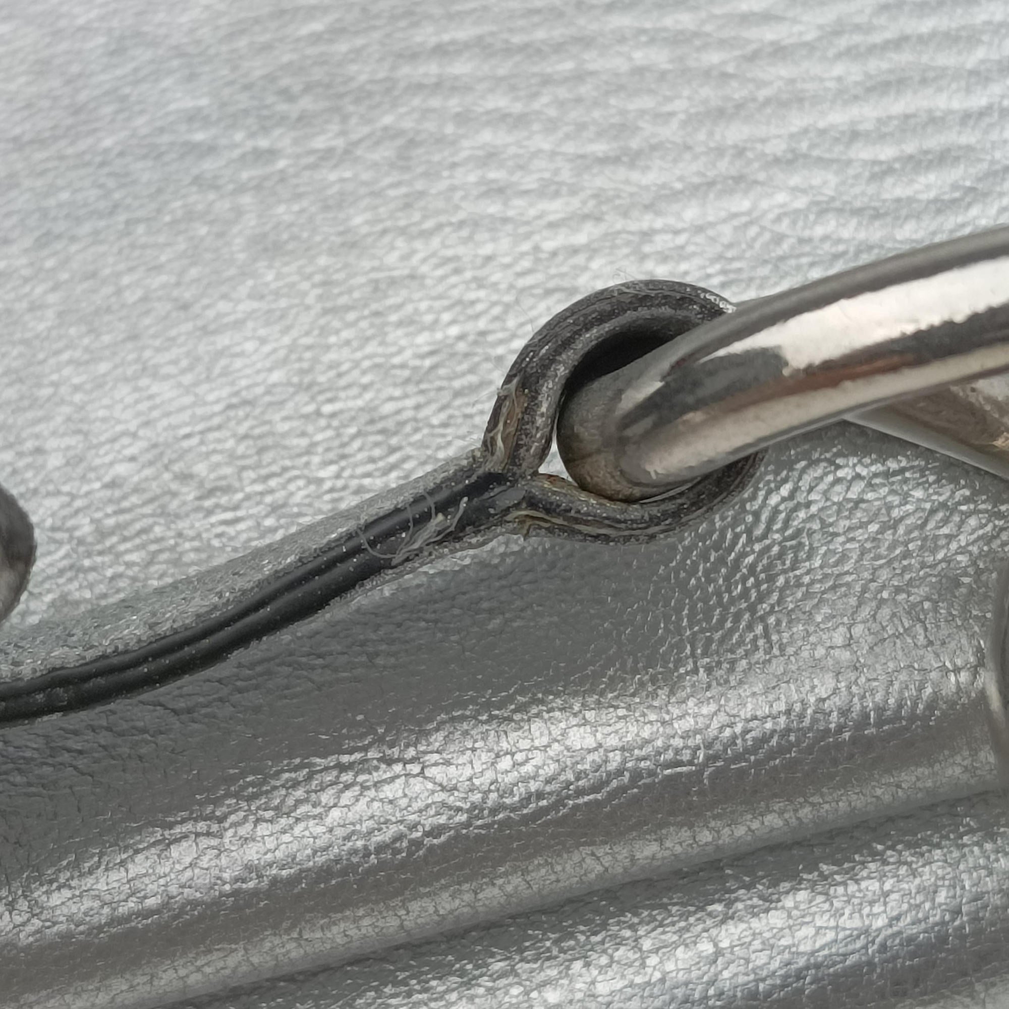 Half Flap Double Turn Lock Silver Leather 25ハーフフラップダブルターンロック シルバー レザー　 25