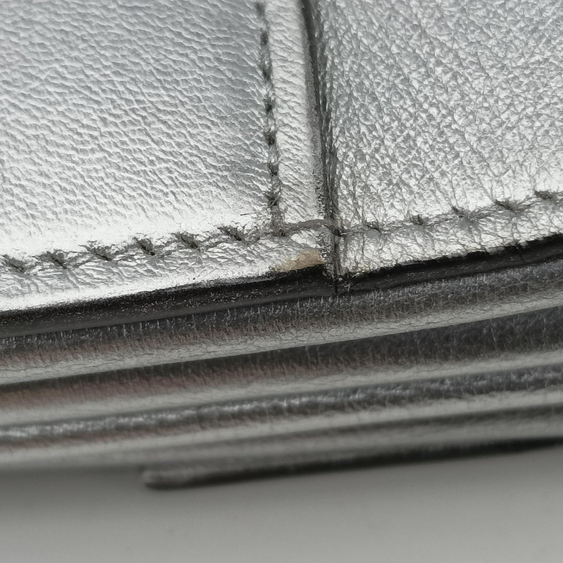 Half Flap Double Turn Lock Silver Leather 25ハーフフラップダブルターンロック シルバー レザー　 25