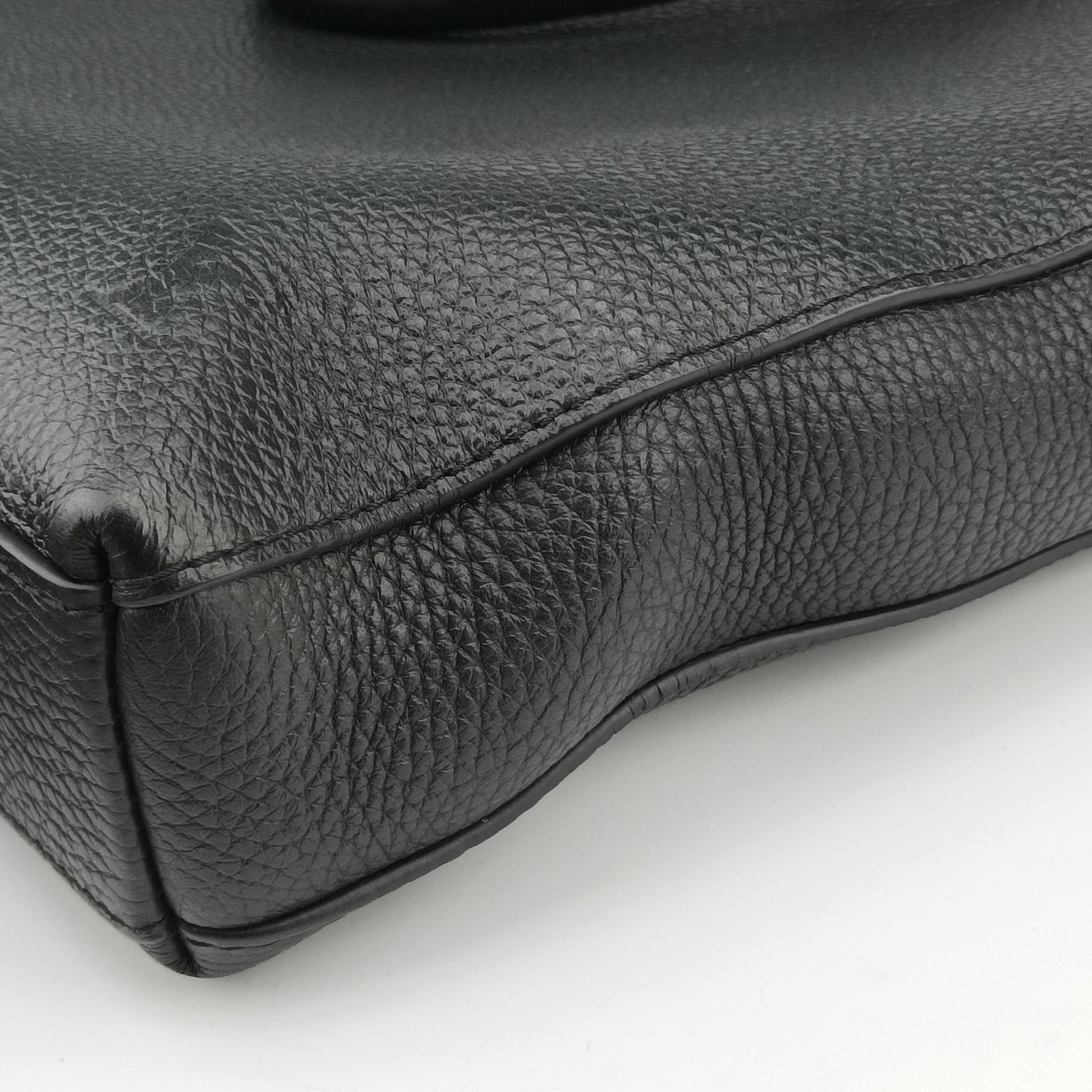 Victor Noir Taurillon Leather M41352 AH3155ヴィクトール ノワール トリヨン レザー M41352 AH3155