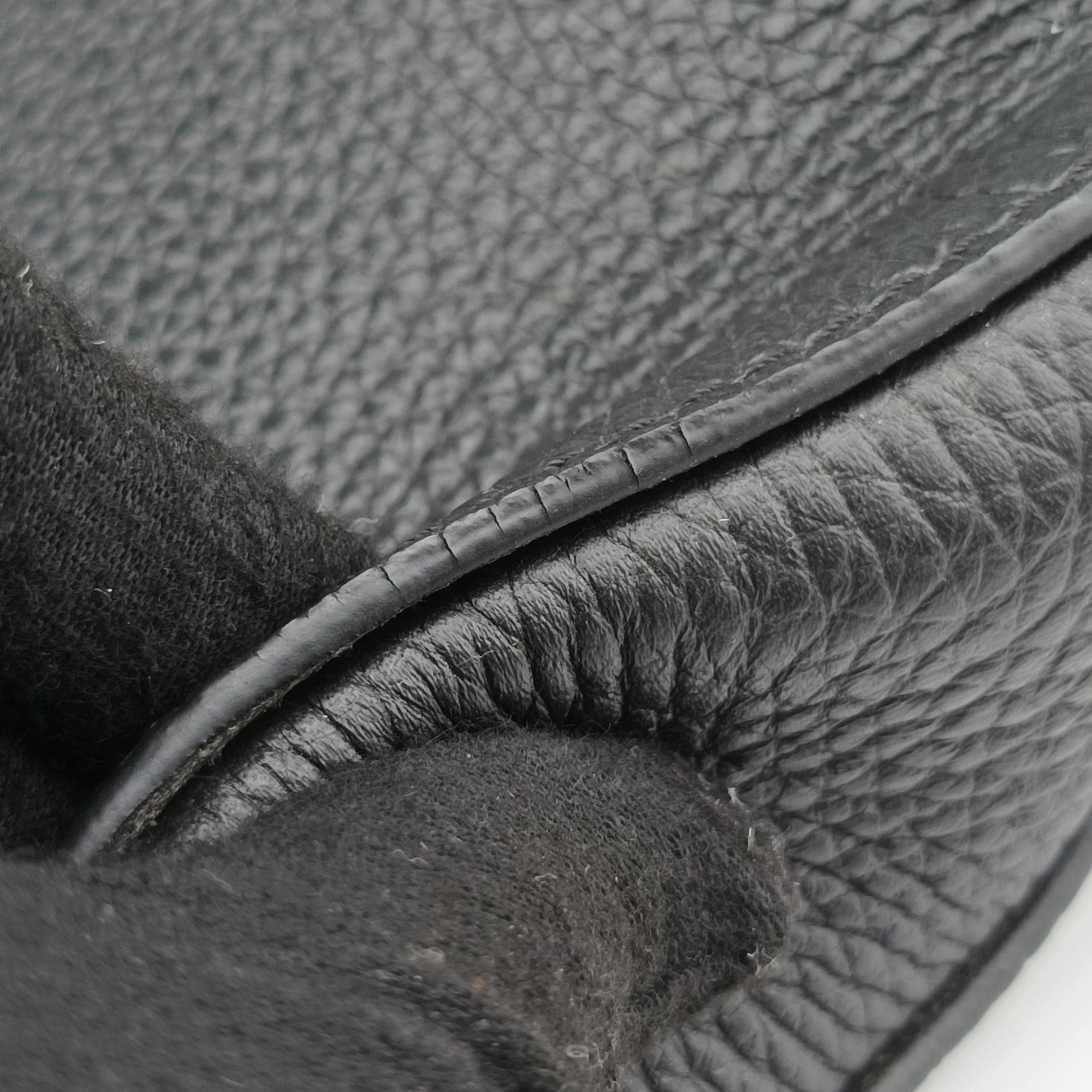 Victor Noir Taurillon Leather M41352 AH3155ヴィクトール ノワール トリヨン レザー M41352 AH3155