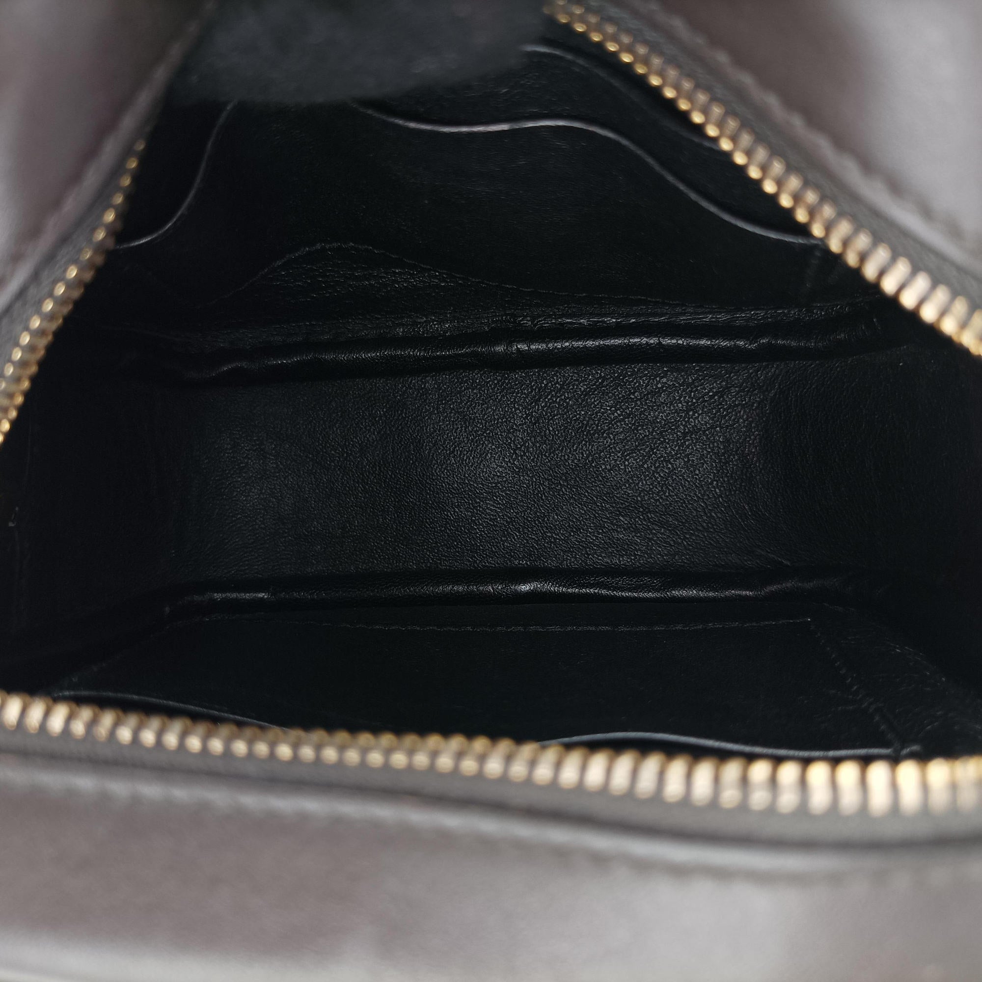 Blogger Grey Leather 425317 HPP425317.0117ブロガー グレー レザー 425317 HPP425317.0117