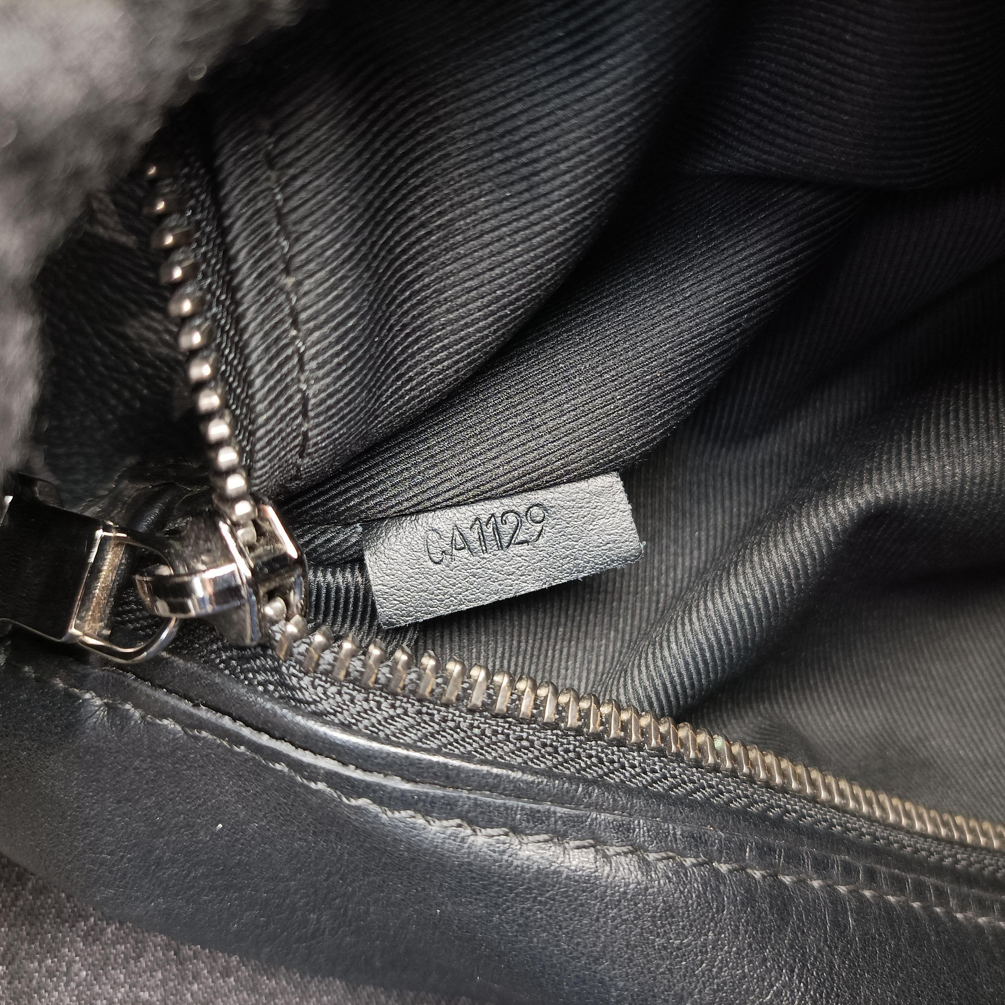 Discovery Bum Bag Black Monogram eclipse M44336 CA1129ディスカバリーバムバッグ ブラック モノグラム エクリプス M44336 CA1129