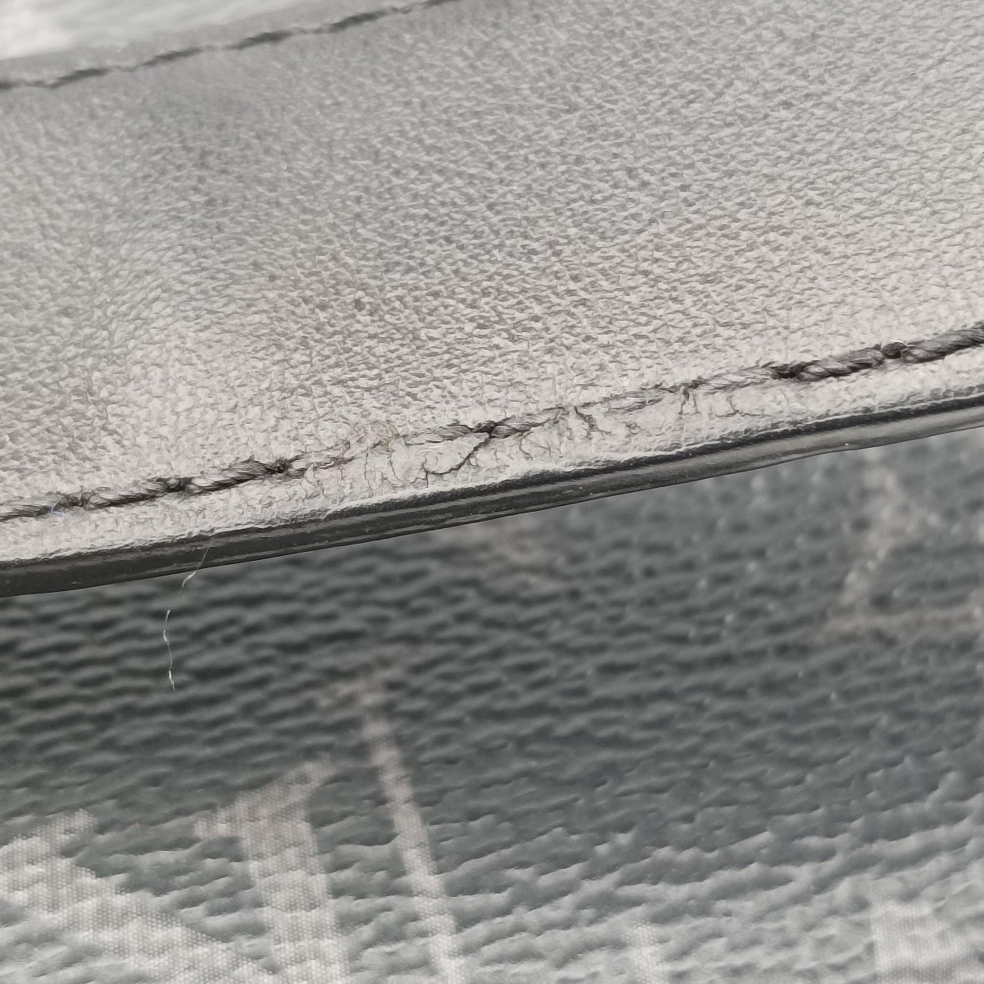 Discovery Bum Bag Black Monogram eclipse M44336 CA1129ディスカバリーバムバッグ ブラック モノグラム エクリプス M44336 CA1129