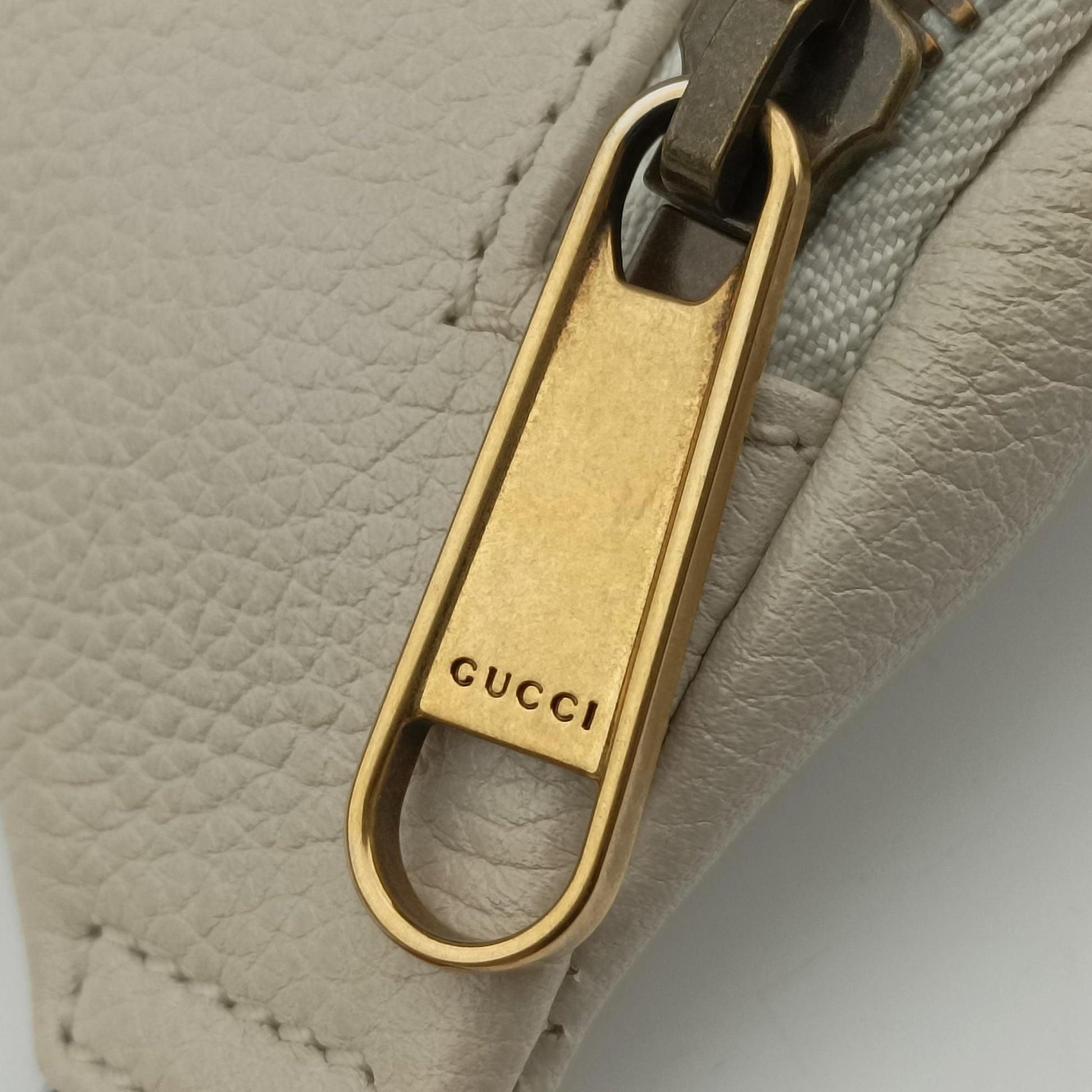 Gucci print White Leather 527792 B031006660グッチプリント ホワイト レザー 527792 B031006660