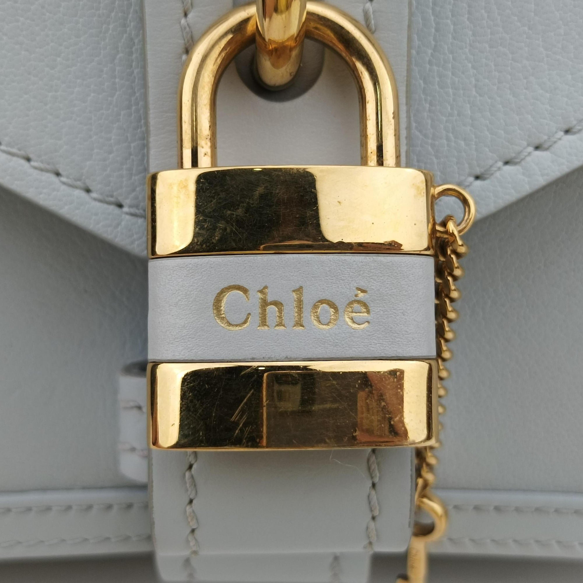 Abbey Chain Mini Light Blue Leather 04195765-9アビー チェーン ミニ ライトブルー レザー 04195765-9
