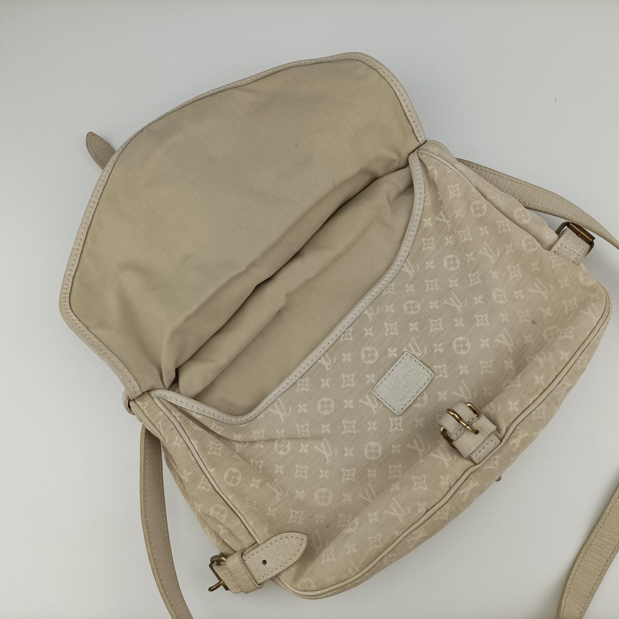 Saumur 30 Dune Monogram Mini Lin LineCanvas M95314 MB1026ソミュール 30 デュンヌ モノグラムミニラン デュンヌキャンバス M95314 MB1026