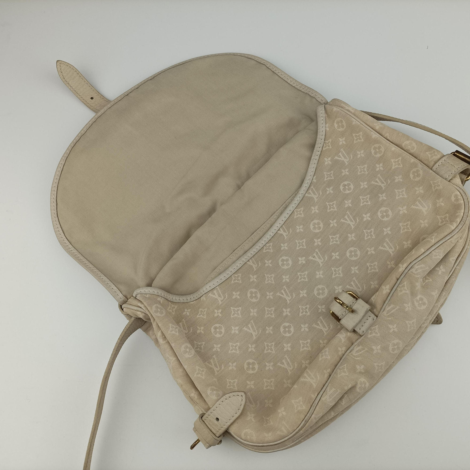 Saumur 30 Dune Monogram Mini Lin LineCanvas M95314 MB1026ソミュール 30 デュンヌ モノグラムミニラン デュンヌキャンバス M95314 MB1026