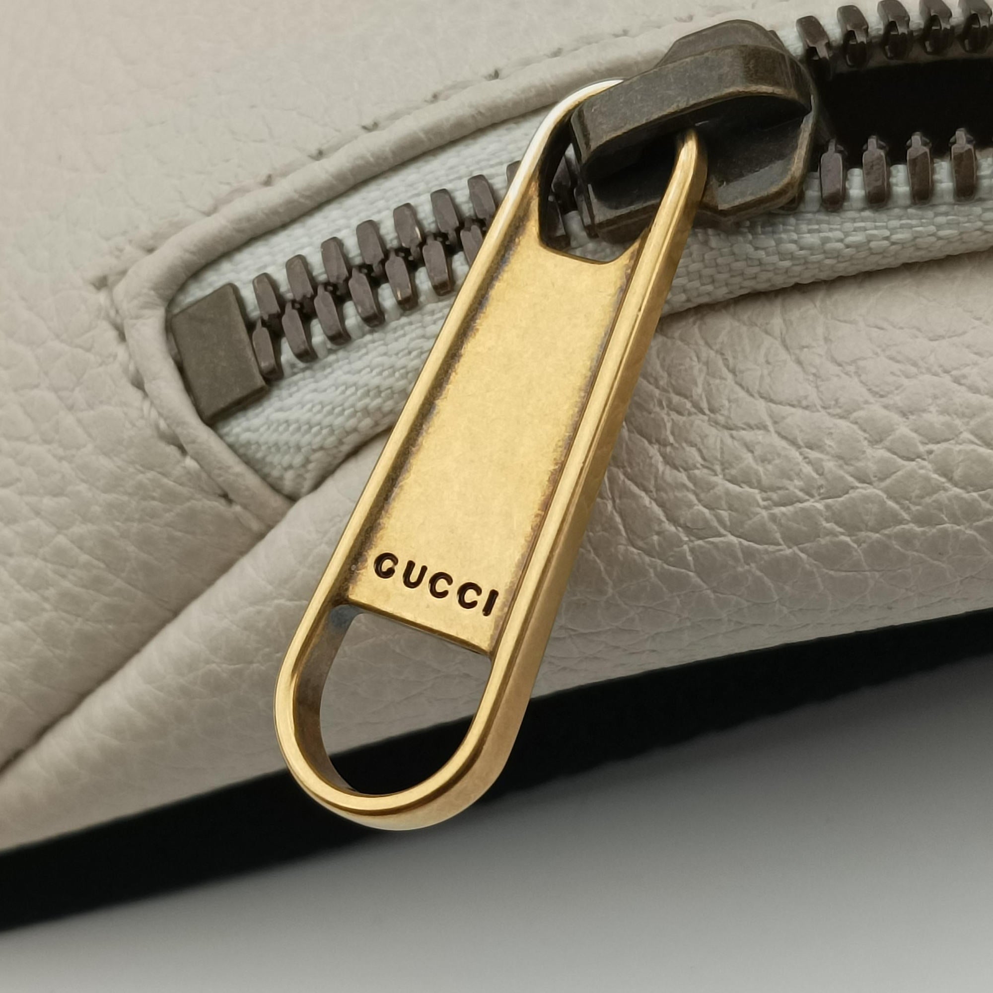 Gucci Print White Leather 527792 E027889335グッチプリント ホワイト レザー 527792 E027889335